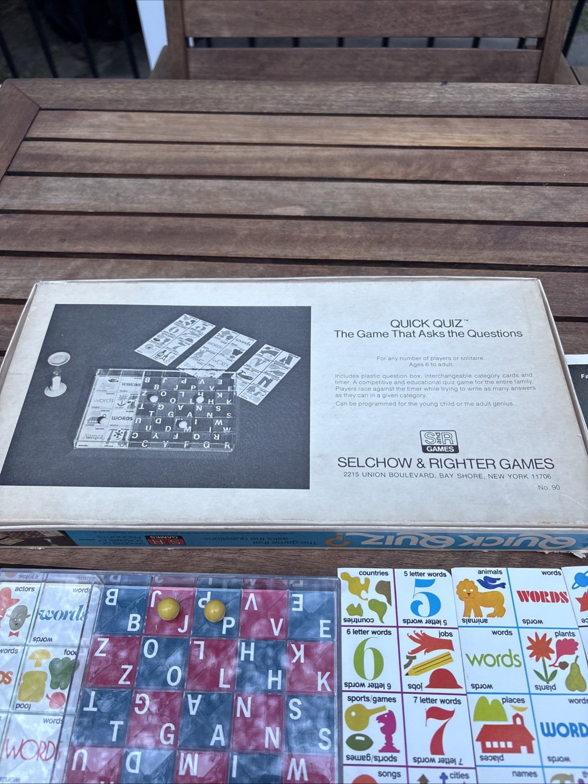 Vintage 1978 Quick Quiz? The Game that Asks the Questions Selchow & Righter #90