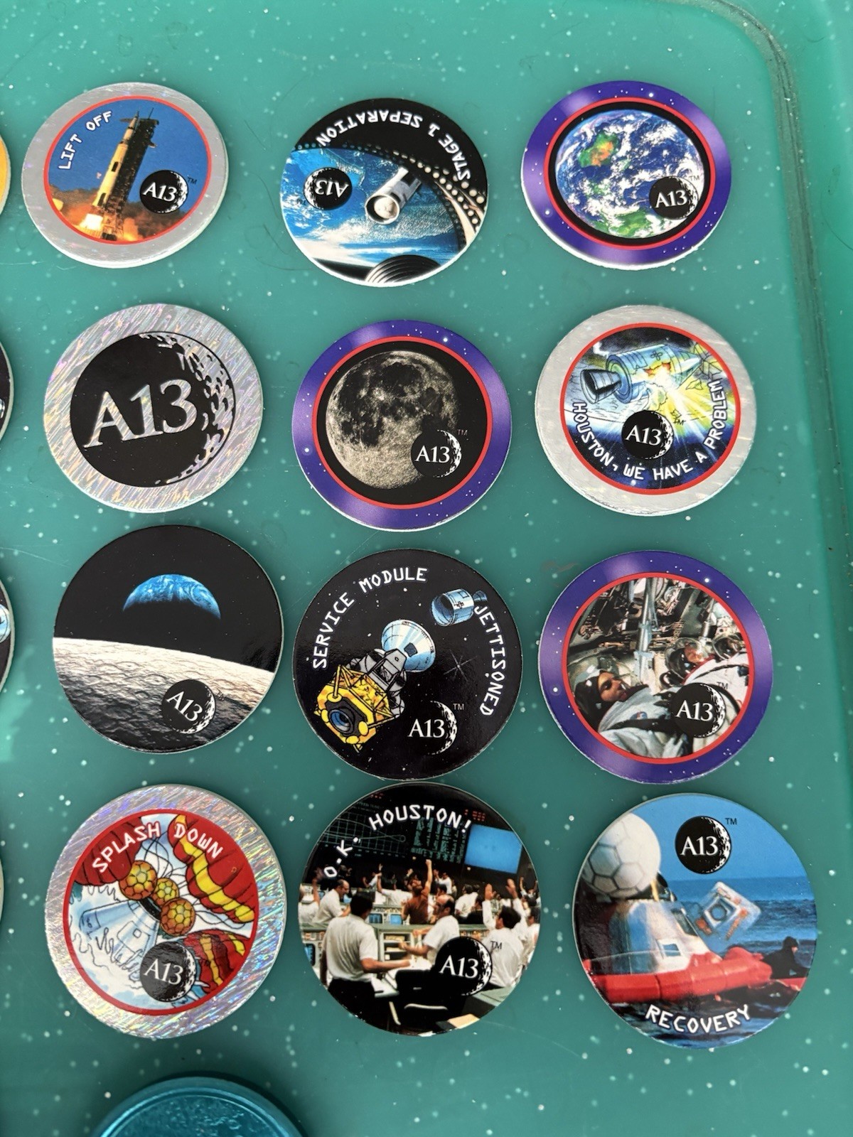 1995 Hardees Apollo 13 Pogs COMPLETE SET OF 20 POGS + 2 Slammers & Storage Base.