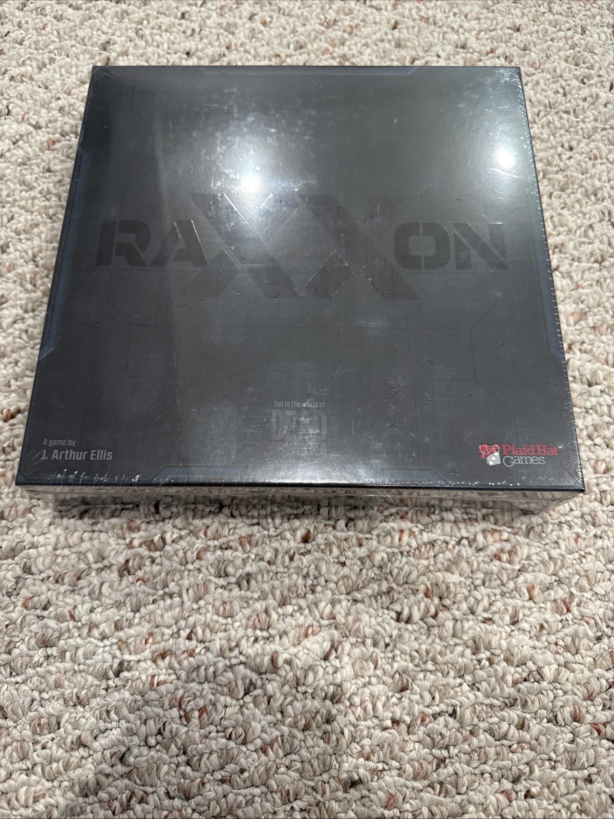 2017 Raxxon Board Game – Dead of Winter from Plaid Hat Games – New With Promos