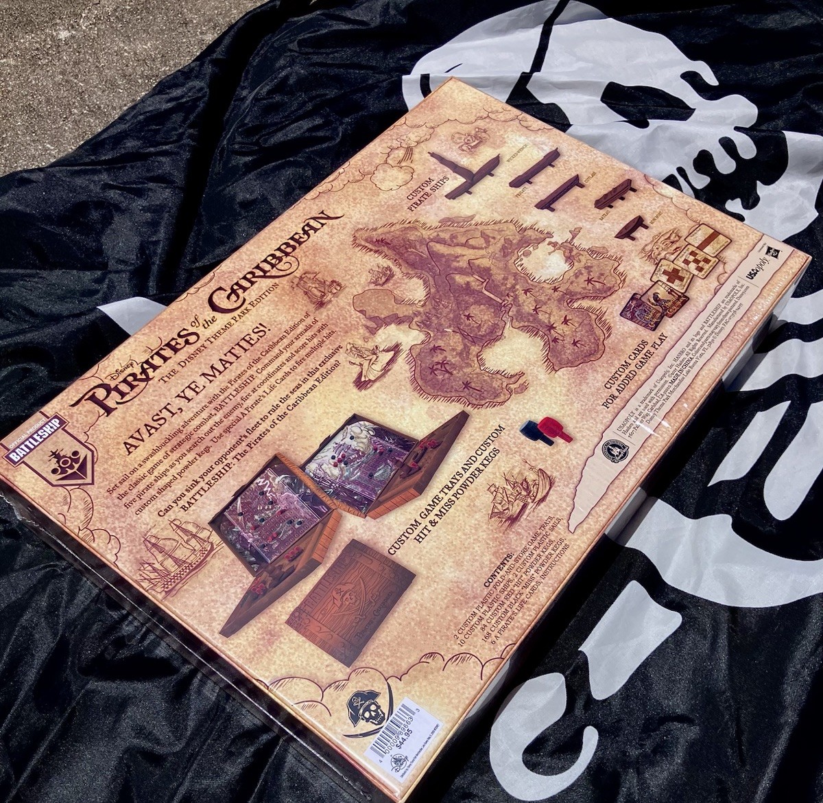 New Disney Theme Park Exclusive Edition Pirates of the Caribbean Battleship Game