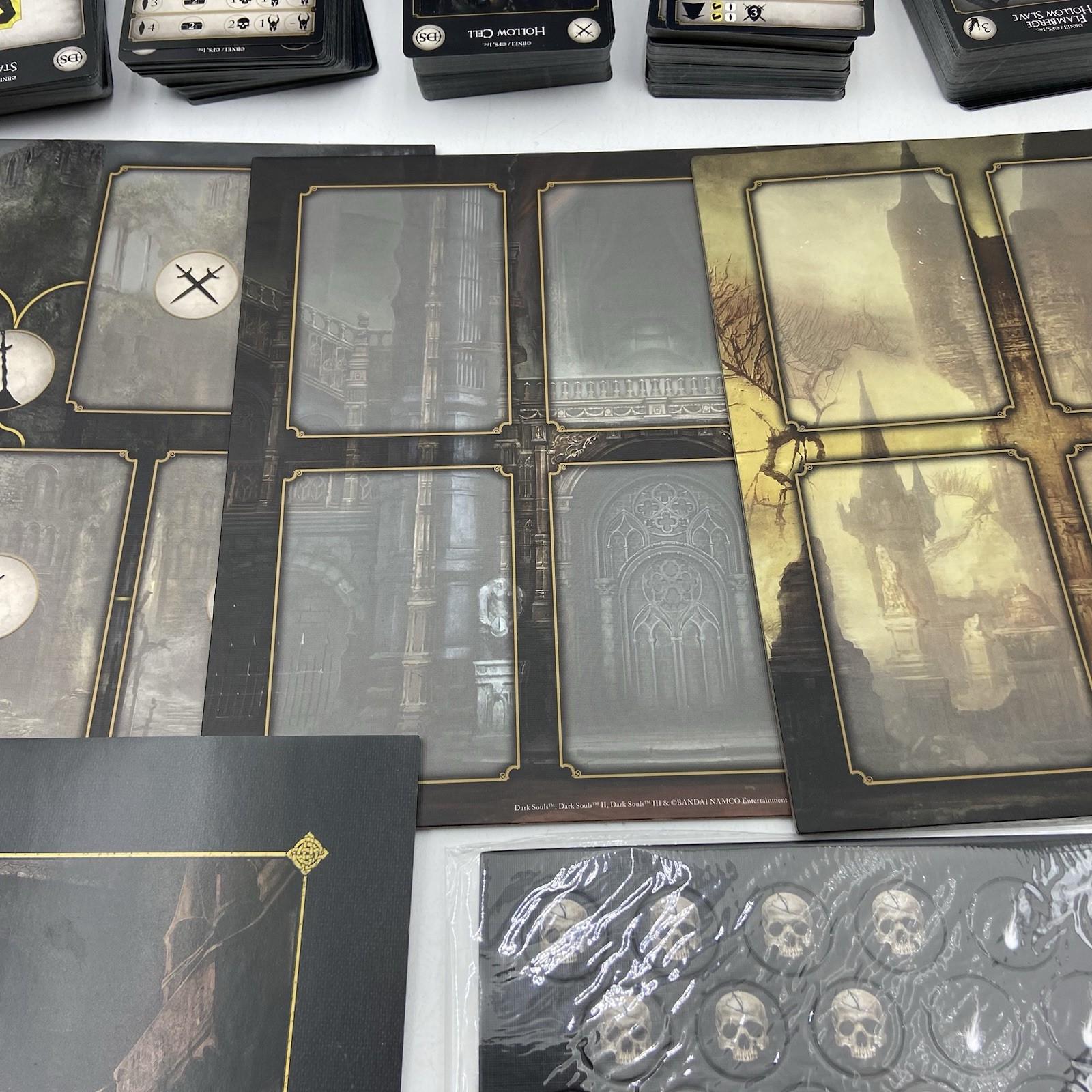 Steamforged Games – Dark Souls The Card Game Never Played, Items Sealed Inside