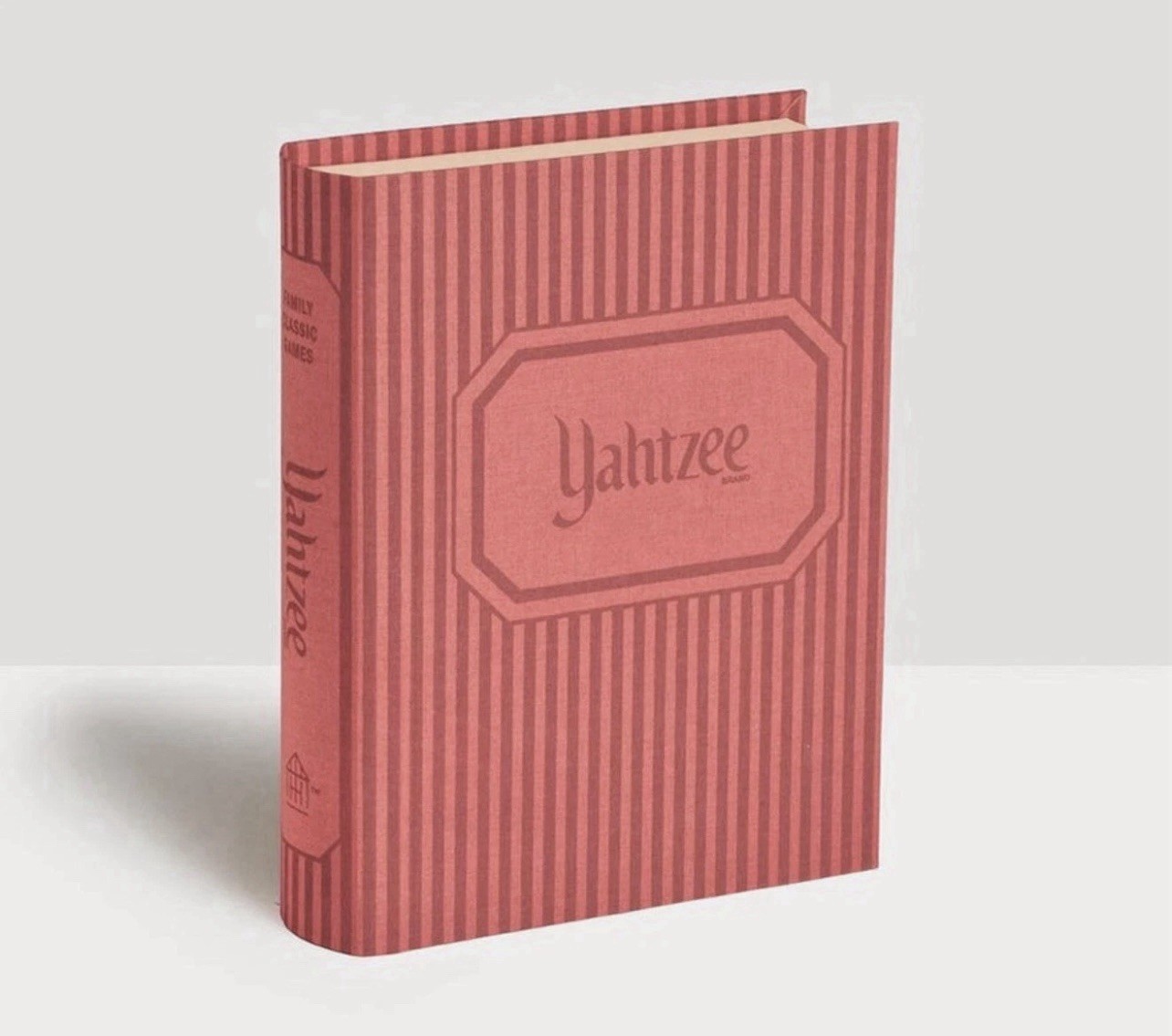 Yahtzee Game – Bookshelf Games Collection Hearth & Hand with Magnolia NEW RARE!