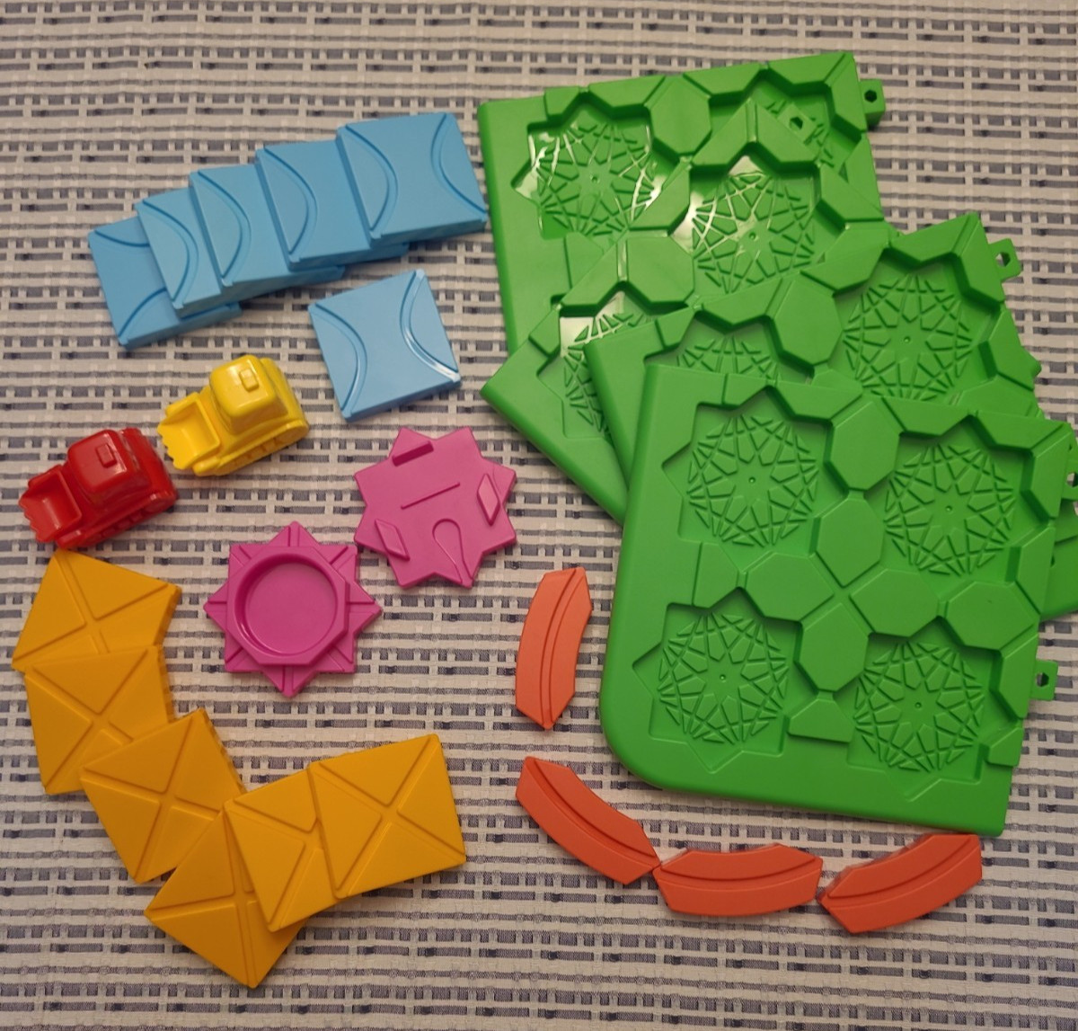 STEM Board Games Kids Toys, Tractor Maze Brain Teaser Puzzles Learning Games