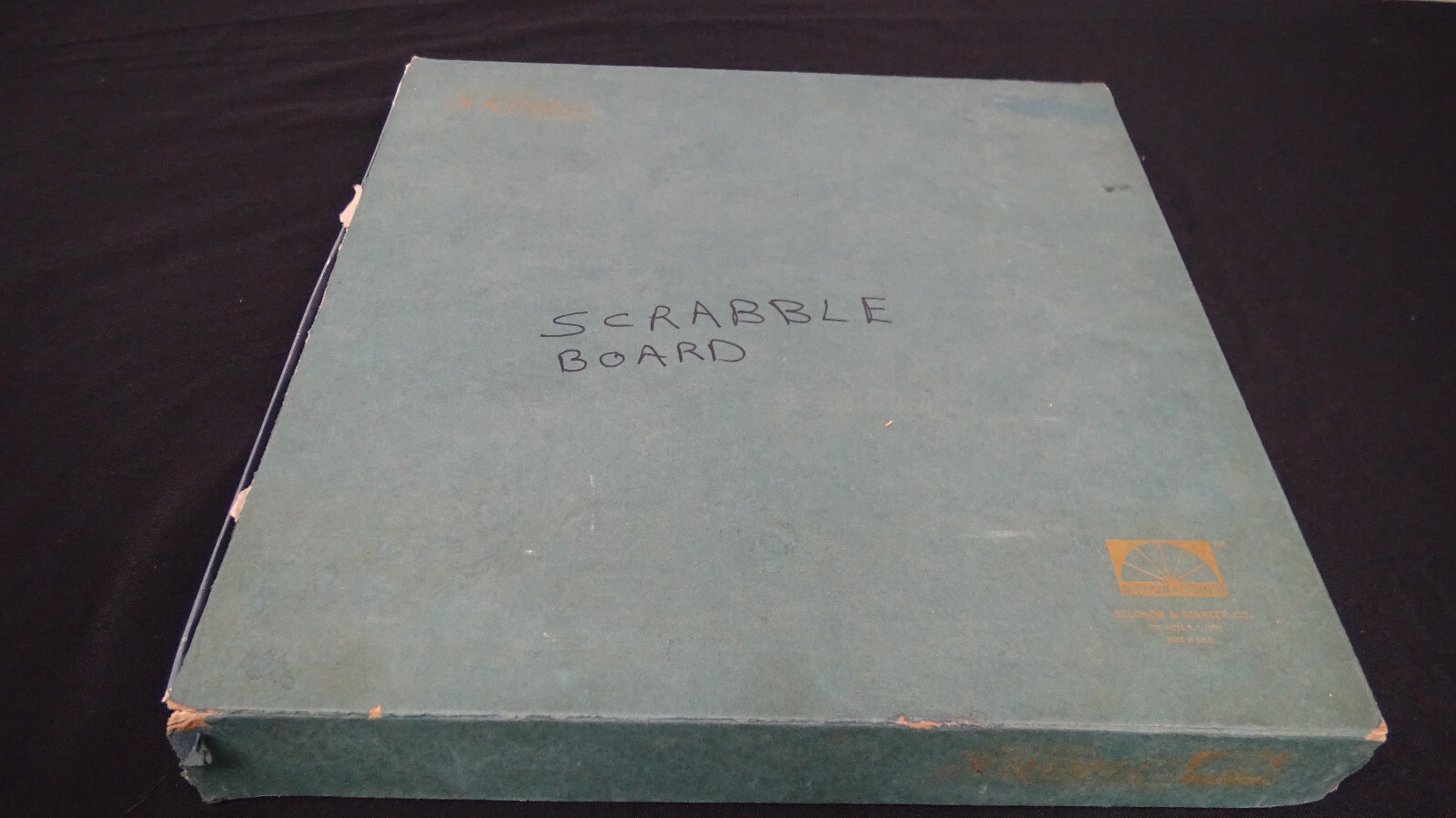 Vintage Scrabble Deluxe Edition 1977 Rotating Turntable Board Game.