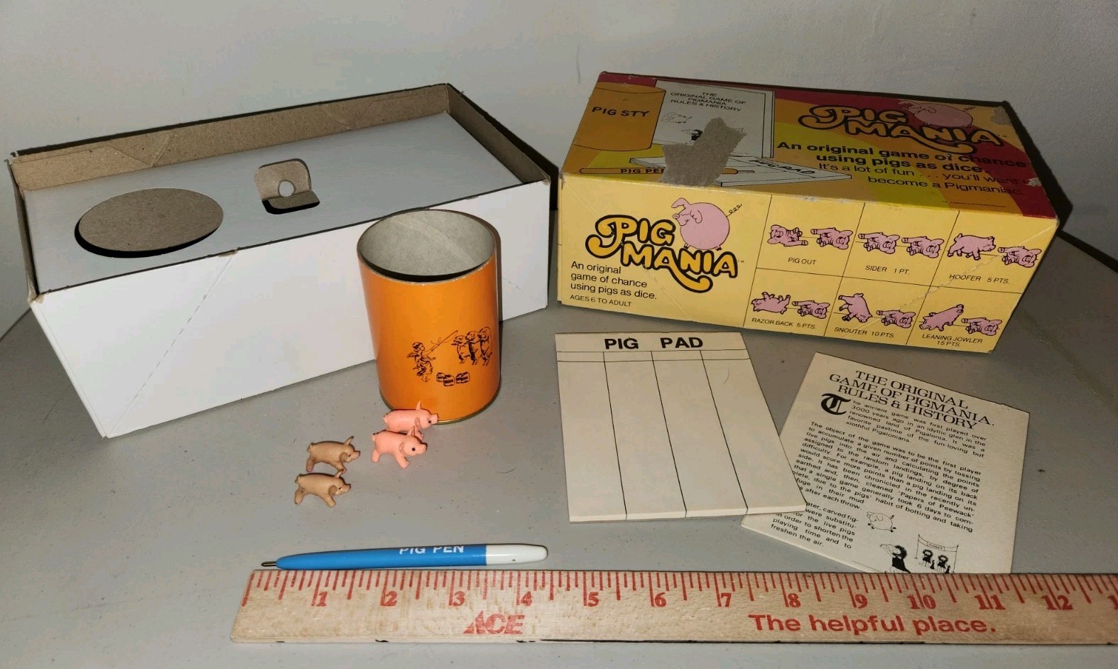 1977 Vintage PIG MANIA Dice Game Pig Stye Cup 2 Pigs Manual Pen Note Pad READ