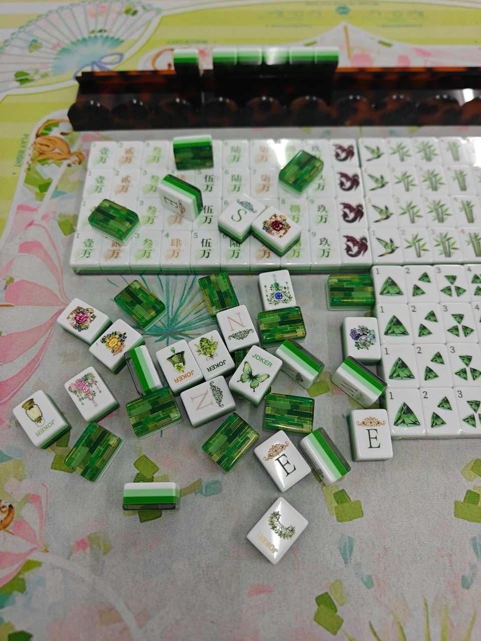 Bamboo Style 4-Layer Emerald Green Back American Mahjong Tiles