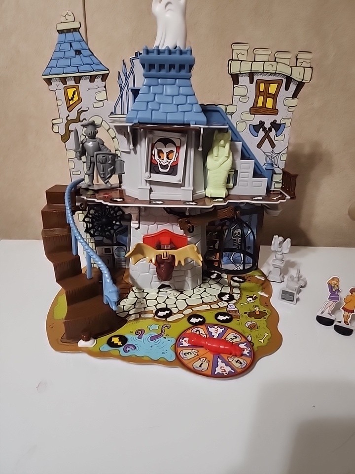 Scooby-Doo Haunted House 3D Board Game – 2011 Pressman – 100 % Complete