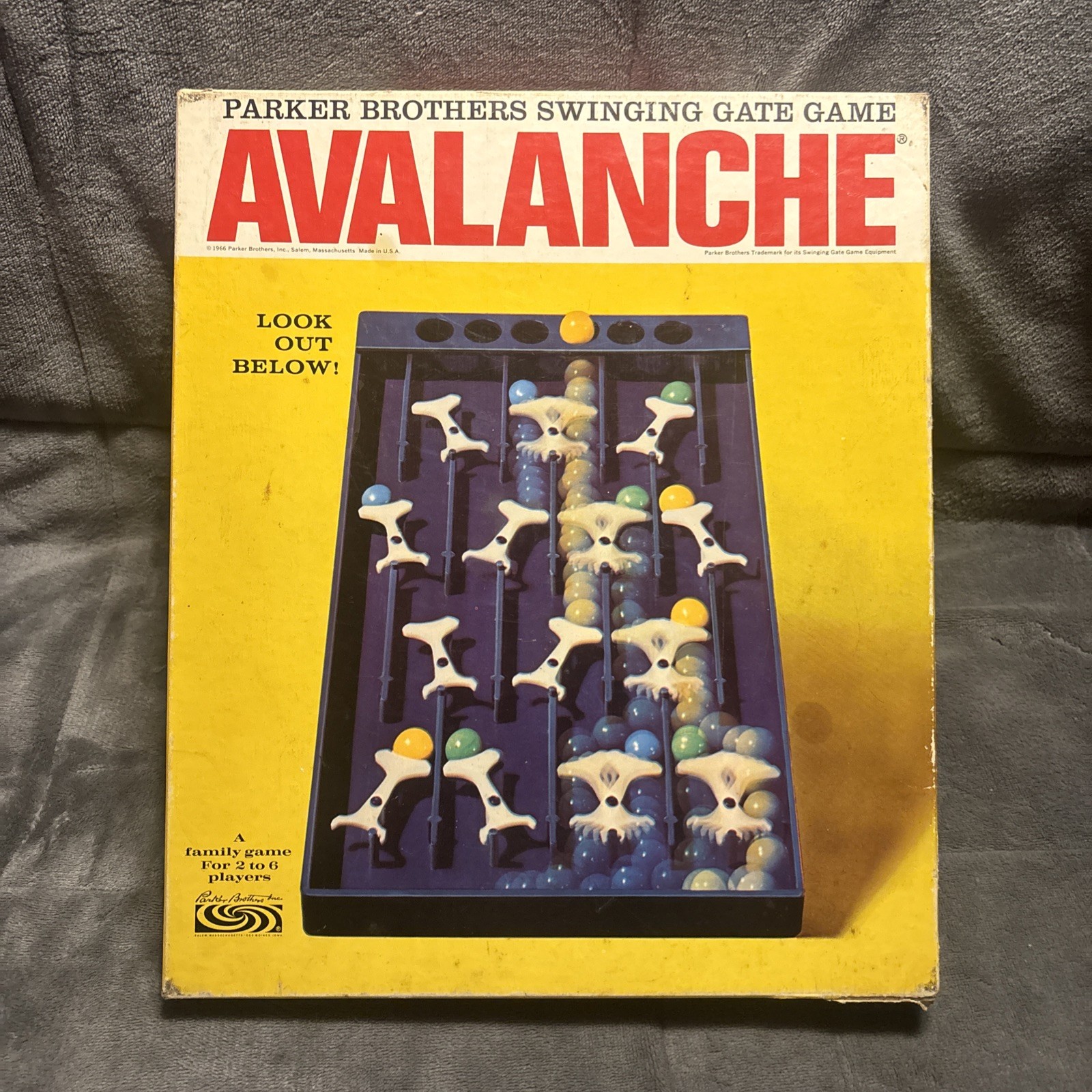 Vintage 1966 Parker Brothers Avalanche Swinging Gate Marble Game Complete! RARE
