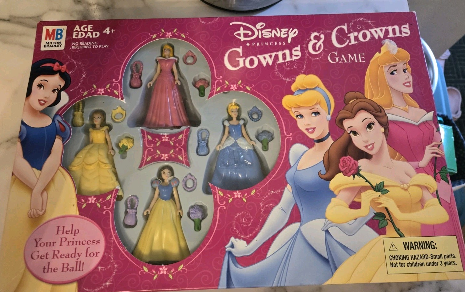 Disney Princess Gowns & Crowns Game 2005 MB Complete