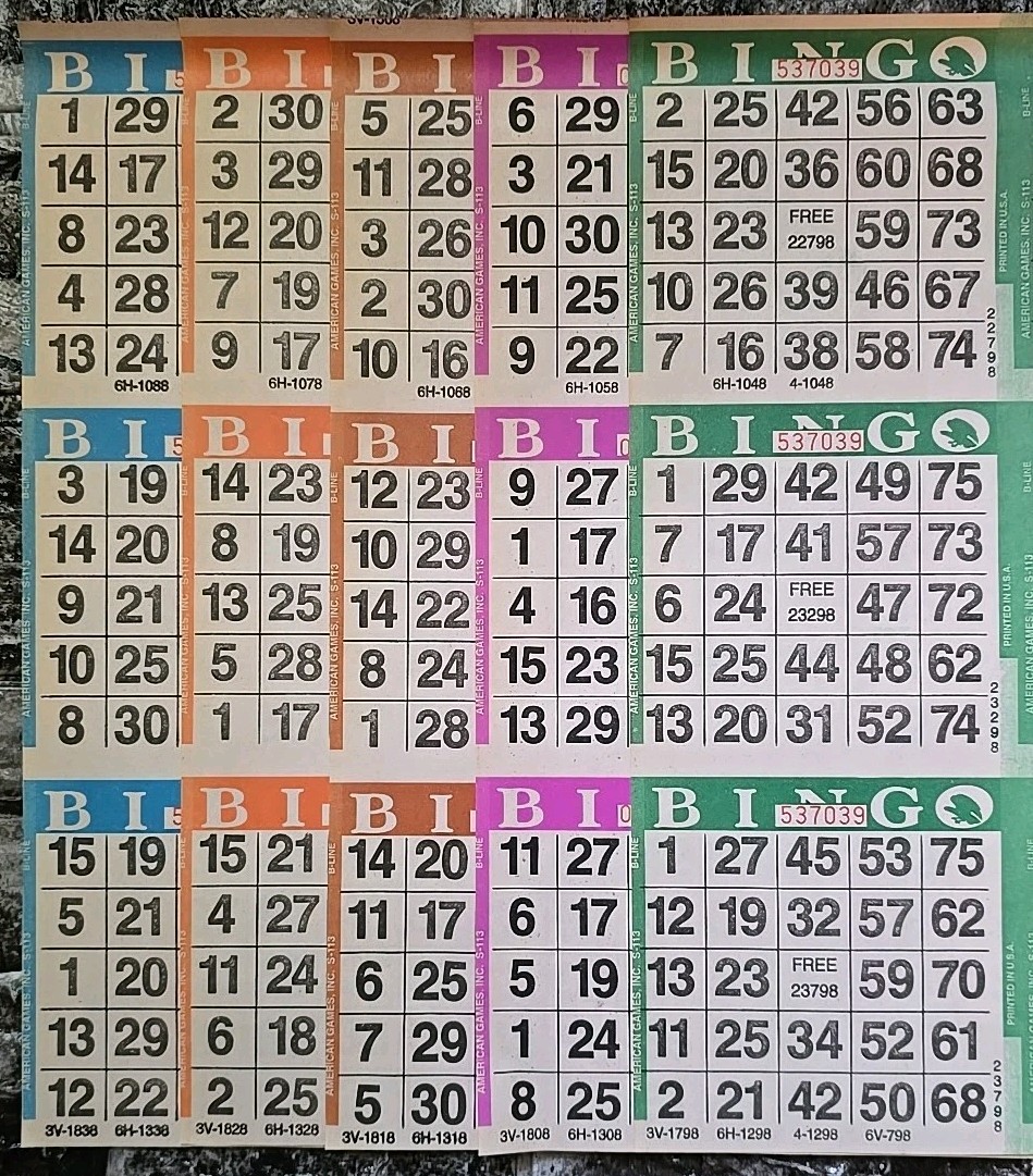 9 On 5 Up Standard Color Collation Bingo Paper Cards 50 Books American Games