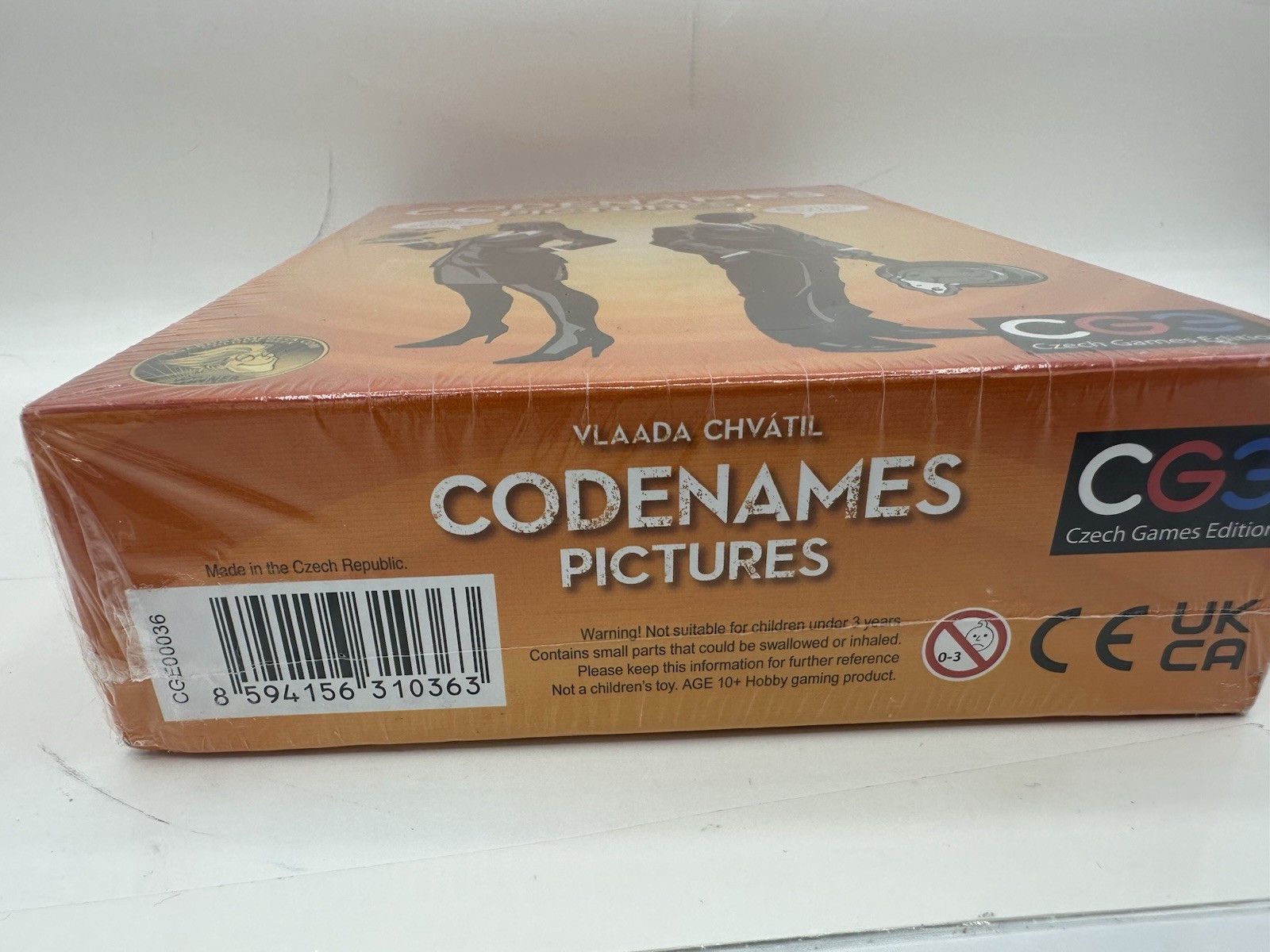 Codenames Pictures Tile Board Word Game Czech Games Word Association & Reasoning