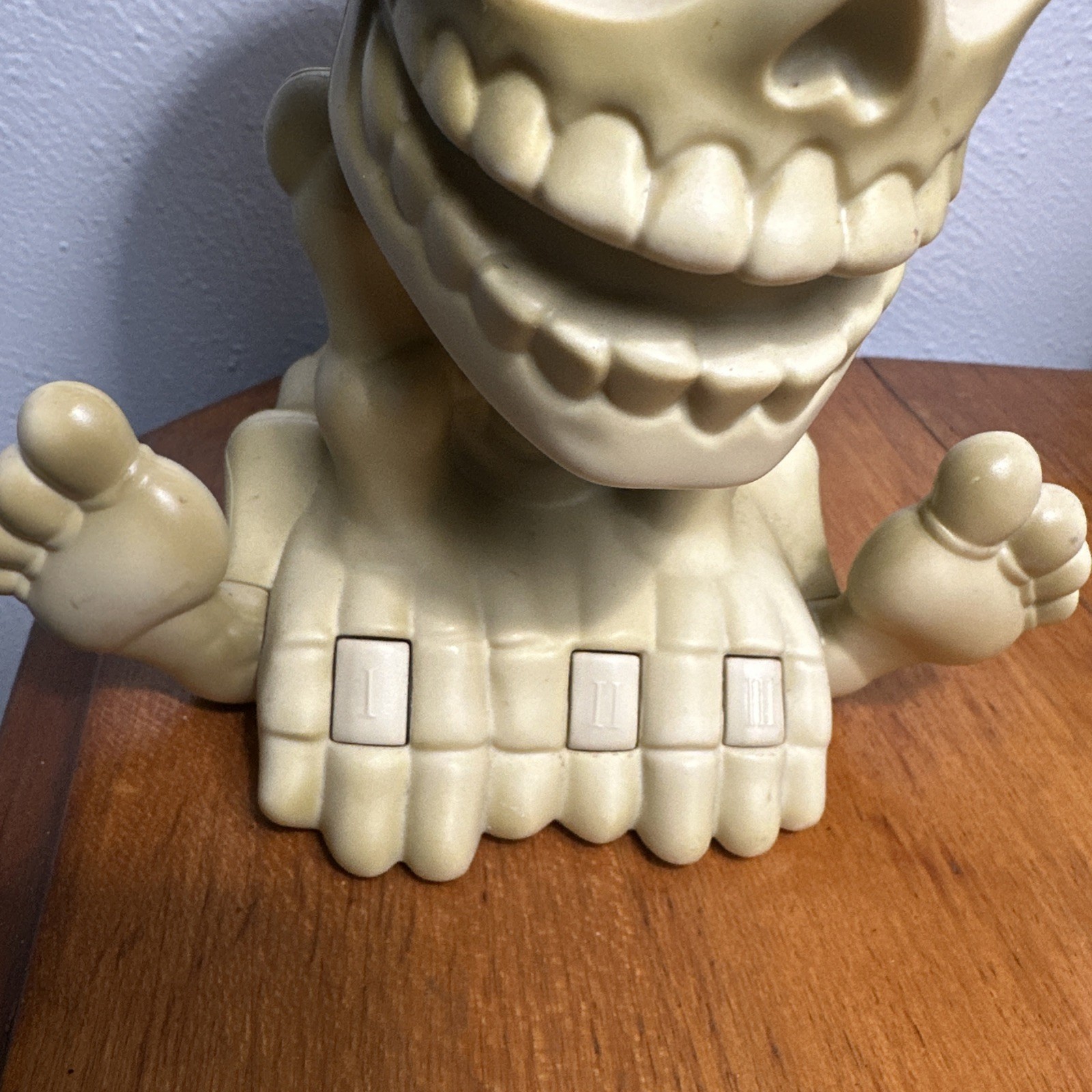 Fotorama Visions Of Johnny The Skull Skill And Action Game *Figure Only*