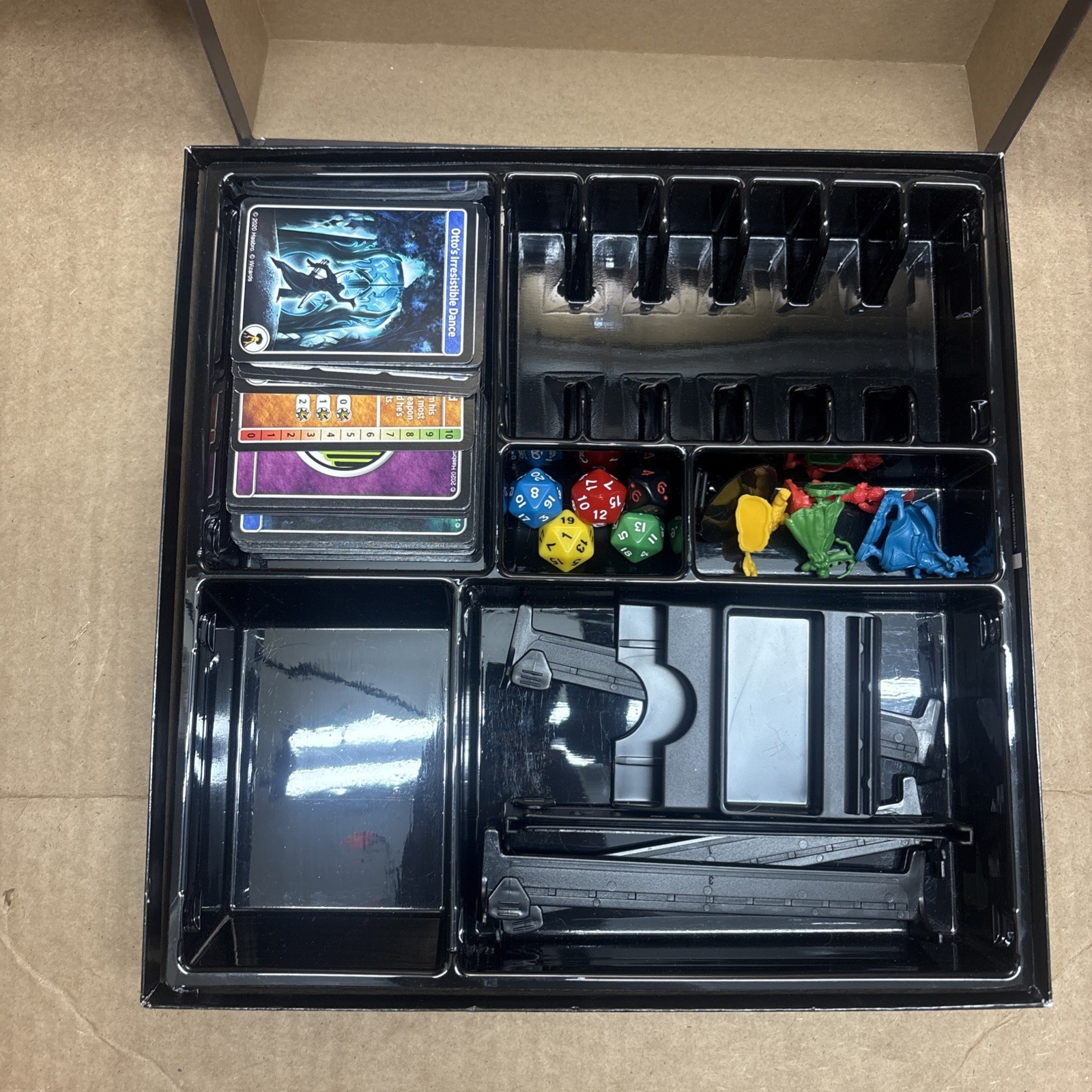 Dungeon & Dragon – Adventure Begins – Board Game – Complete – Some Unpunched