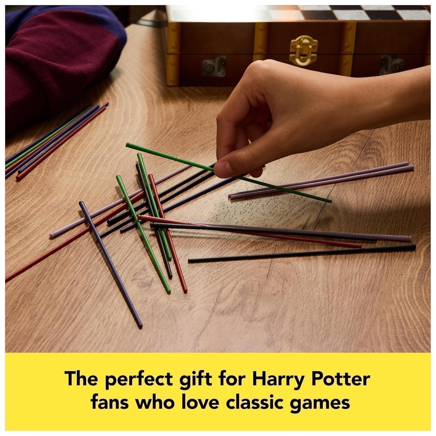 Harry Potter Wizarding World 6-in-1 Wooden Trunk Games Set (Spin Master Games)