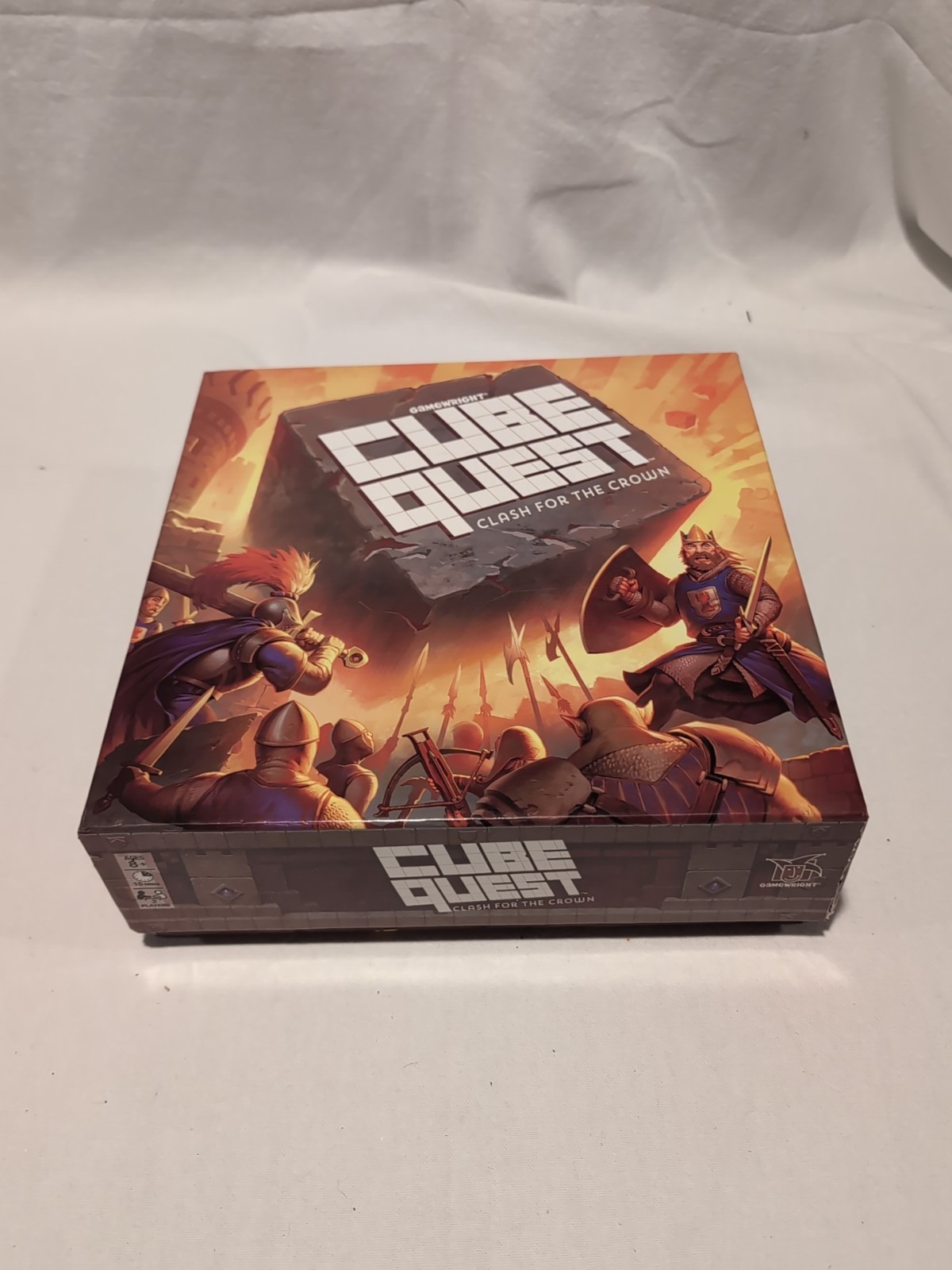 Cube Quest: Clash for the Crown – Gamewright – great condition