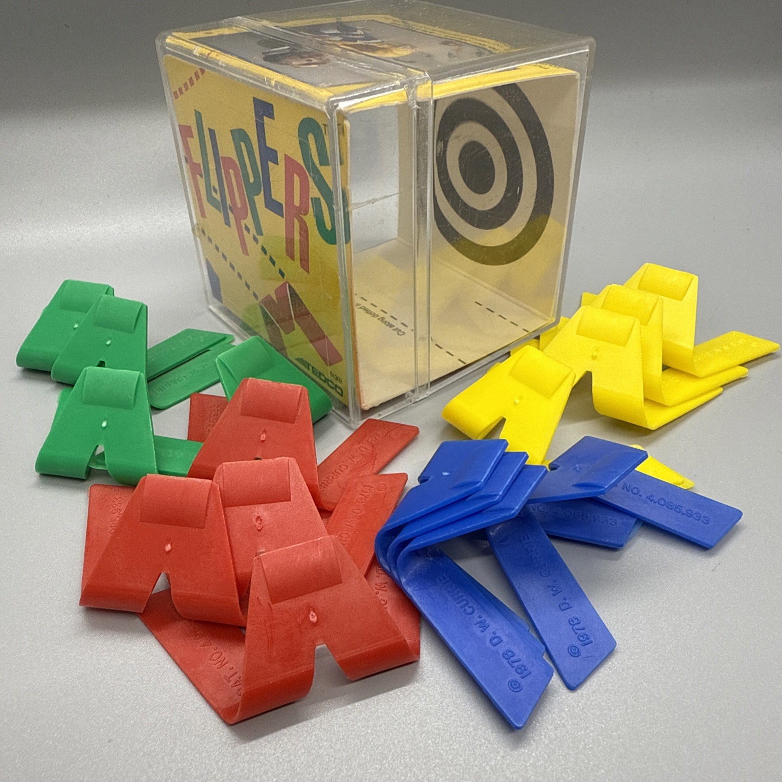 Vintage 1989 Tedco “FLIPPERS” Game Classic Box Set Made In USA Ages 5+