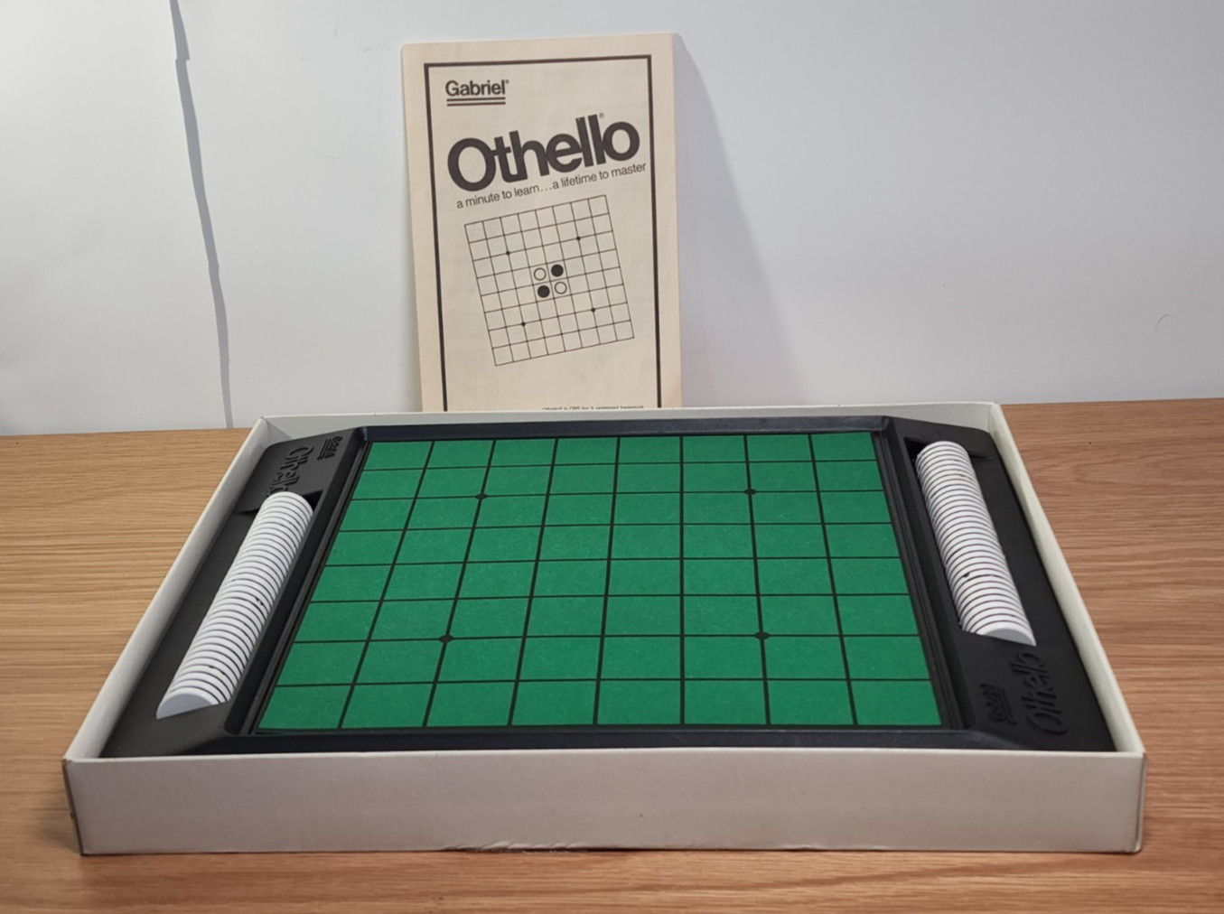 1981 Othello Game by Gabriel Complete in Excellent Used Condition