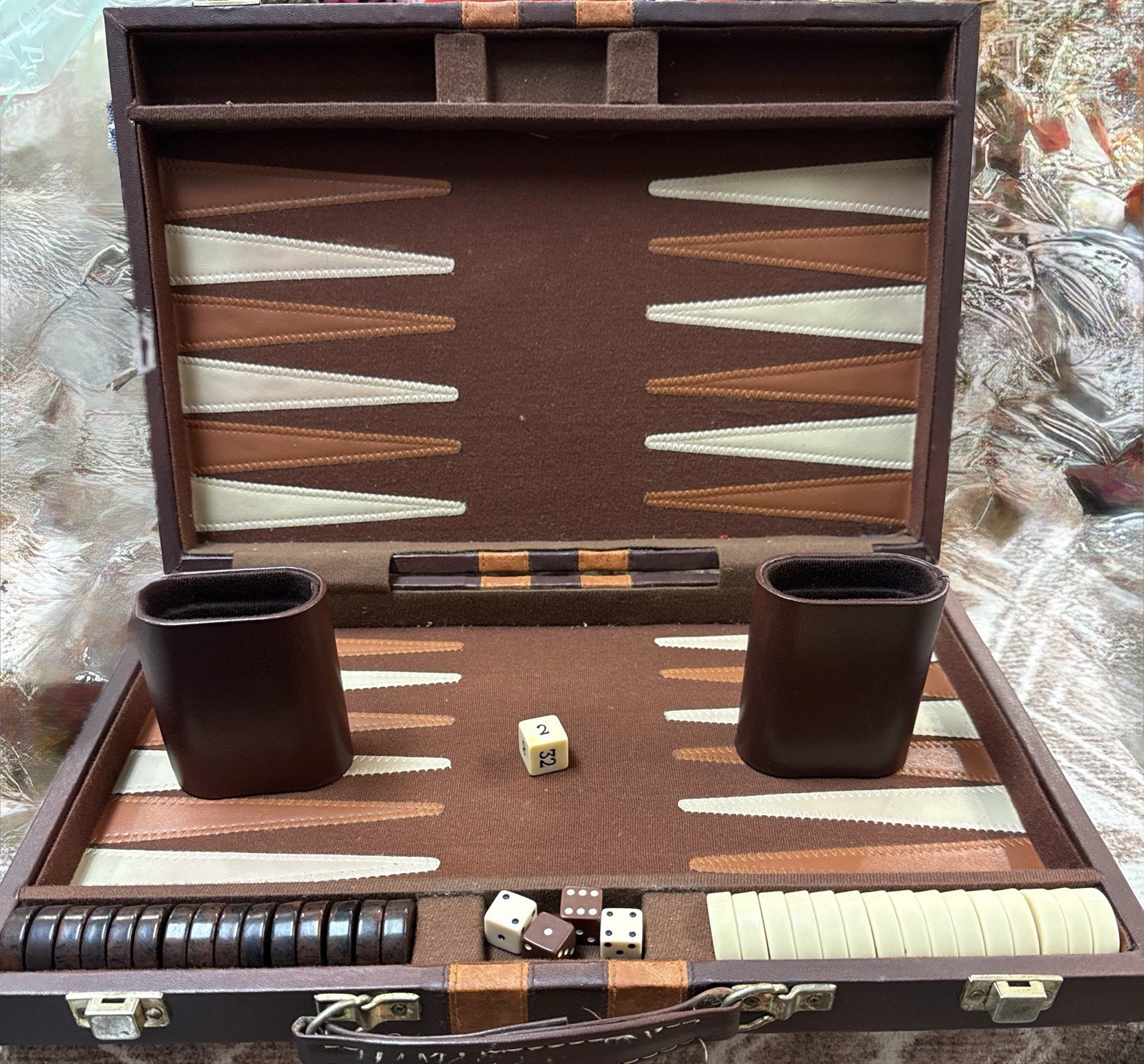 Vintage Backgammon Set Travel Case Leatherette Complete w Dice Cups 1950s 60s
