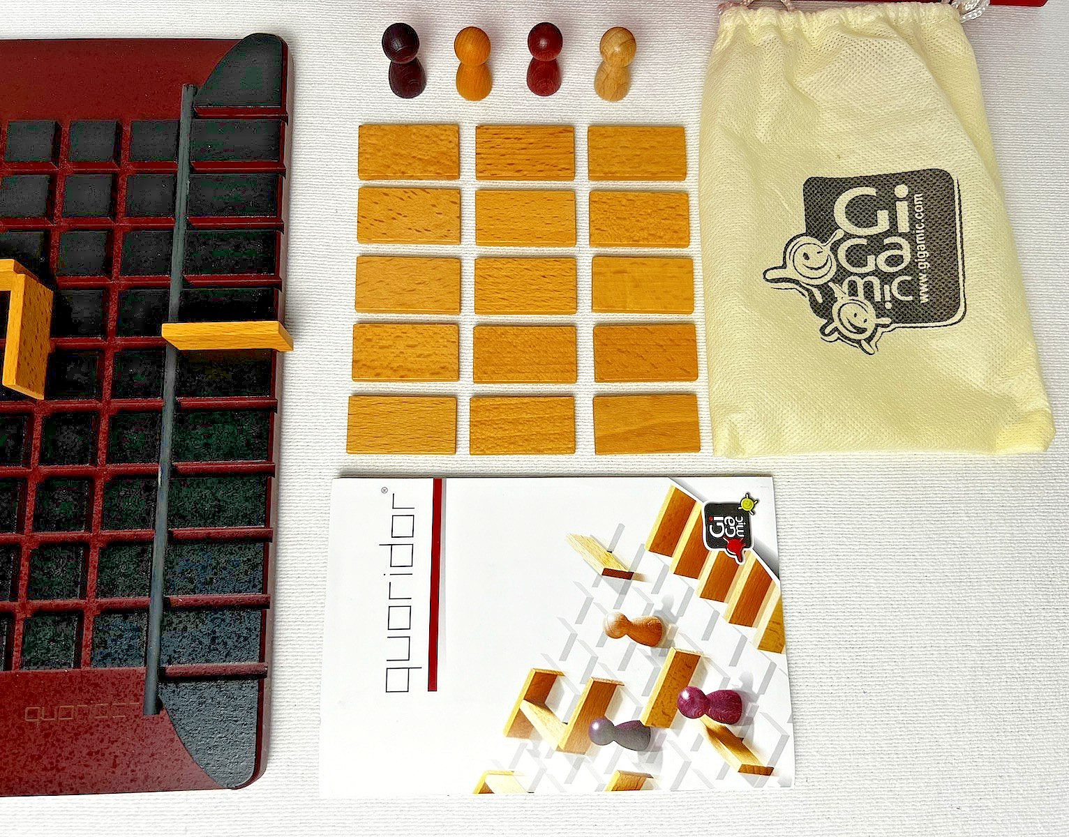 QUORIDOR: Abstract Maze Building & Maneuver Wood Board Game, Gigamic, COMPLETE
