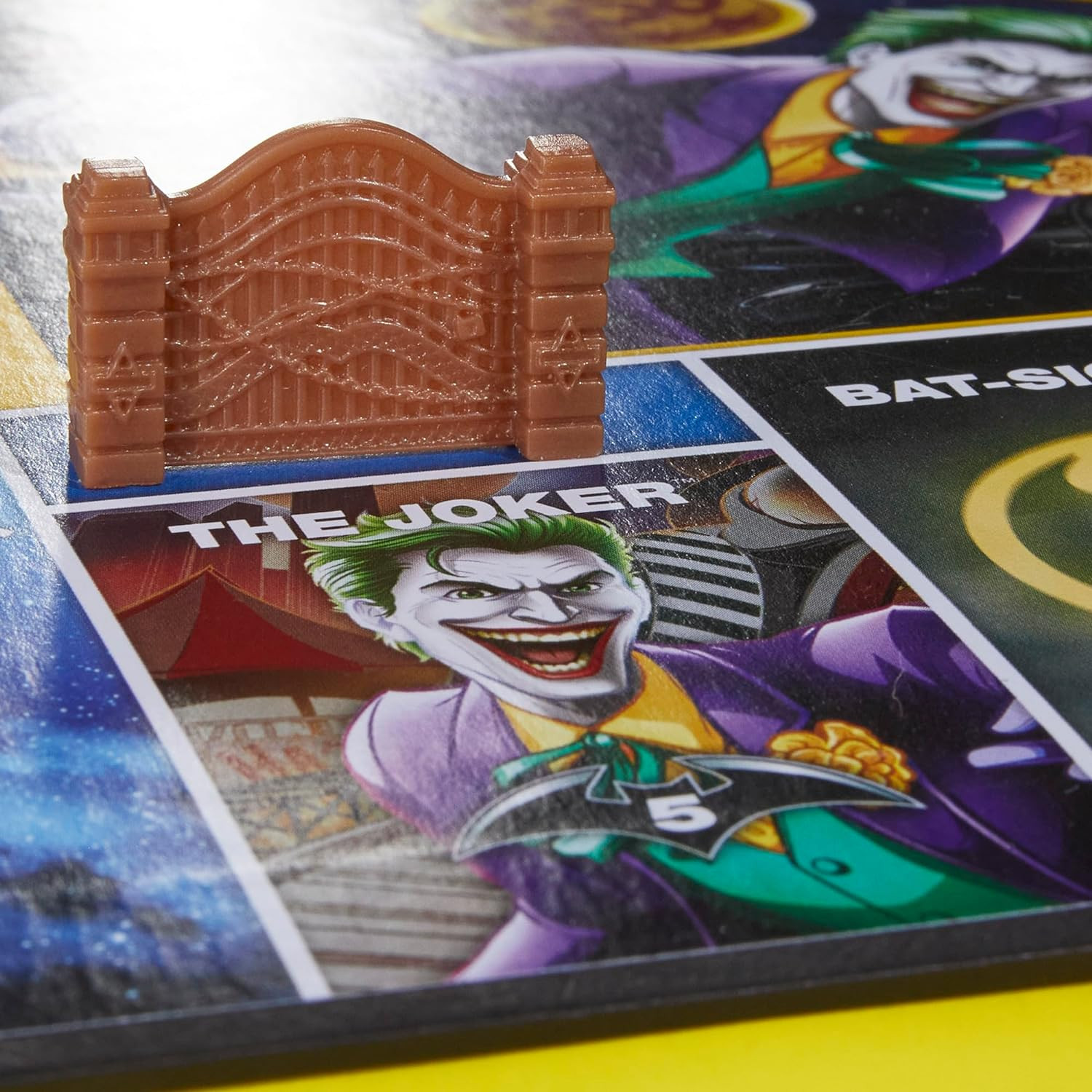 Monopoly Batman Edition Board Game | Monopoly Game for Batman Fans | Ages 8 and