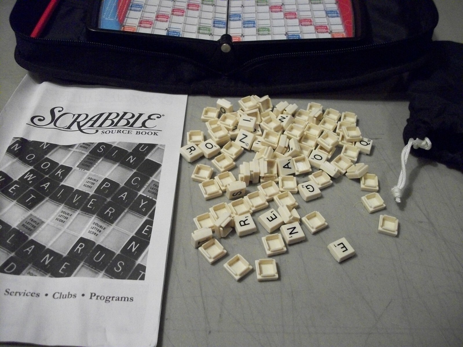 Scrabble Game Soft Zipper Carry Case Source Book Selchow & Righter