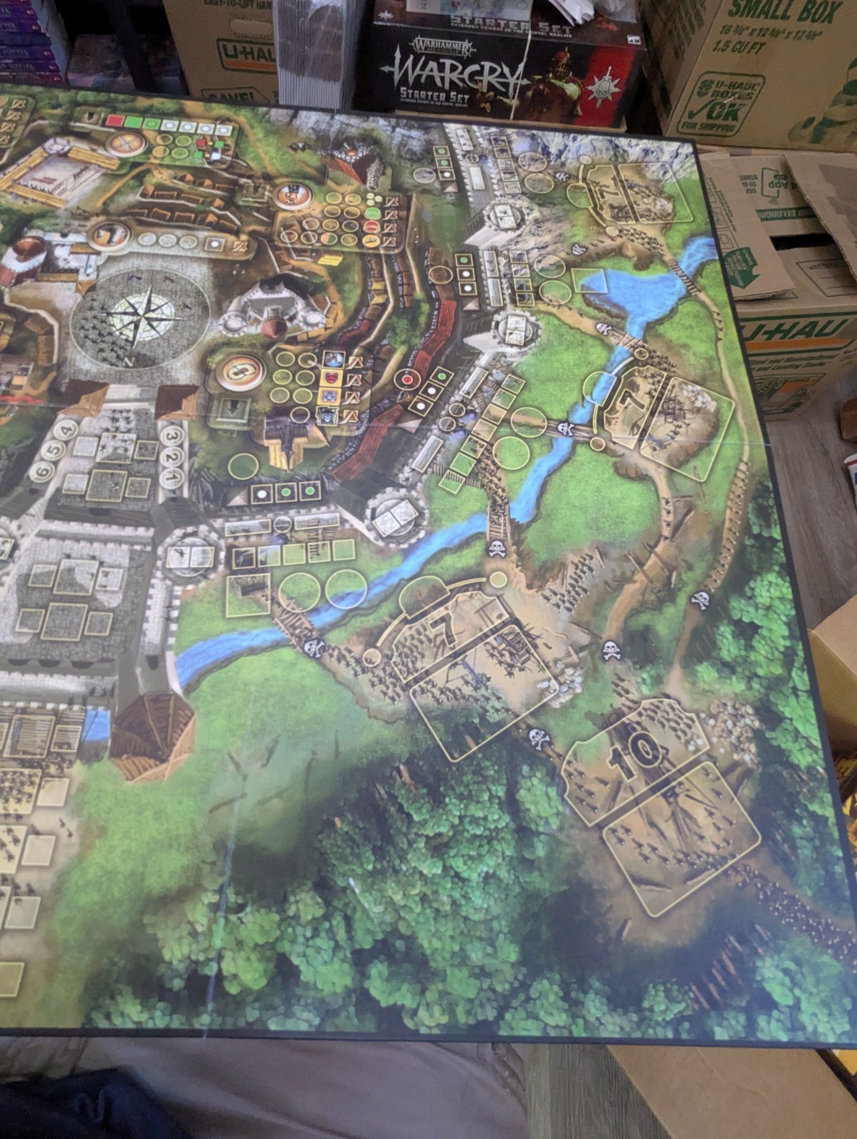 STRONGHOLD Board Game 100% COMPLETE 2010 AWARD WINNER