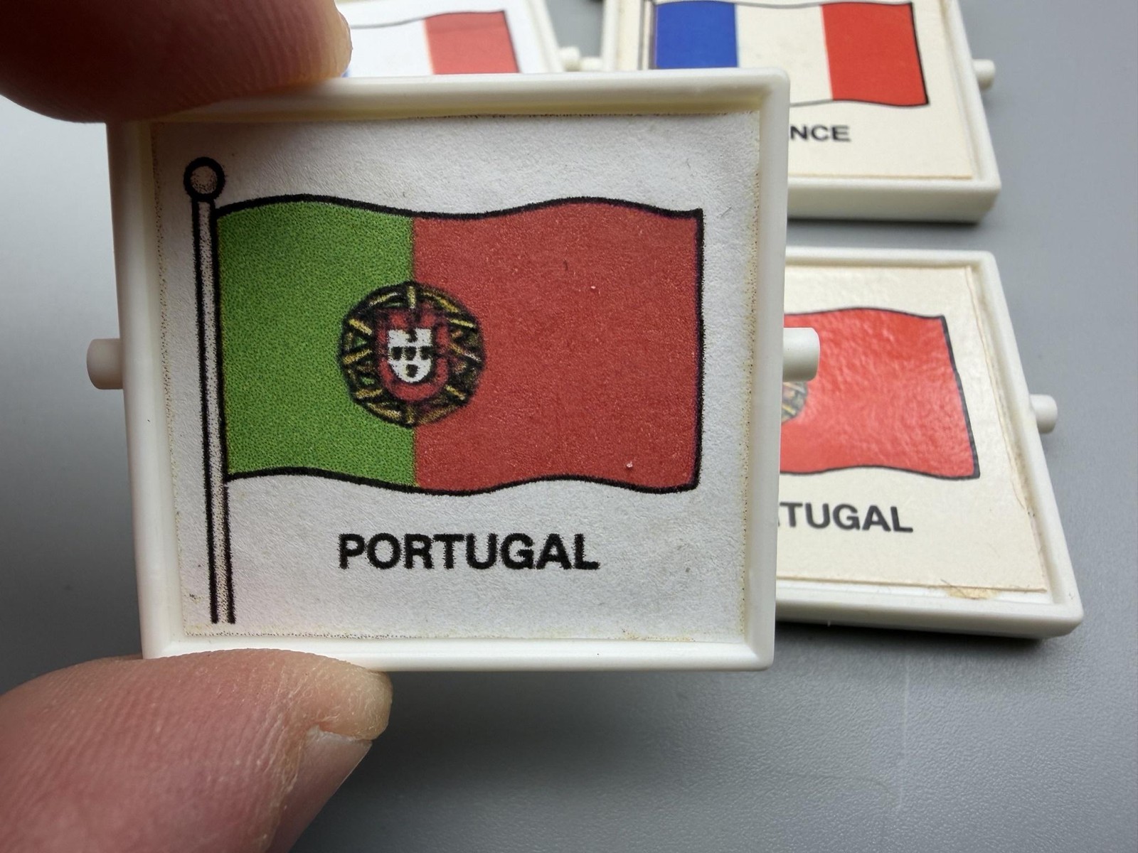 Vintage 1970s Match II Memory Board Game Ideal World Flags Maps Geography READ