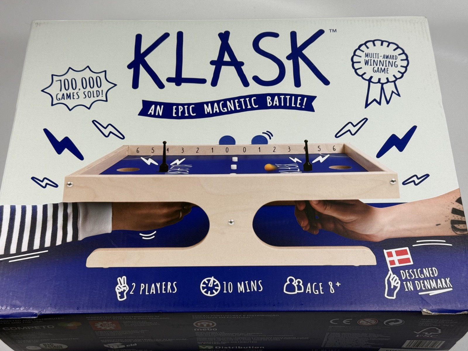 KLASK Board Game An Epic Magnetic Battle 2-player Kids & Adults Denmark w/Box