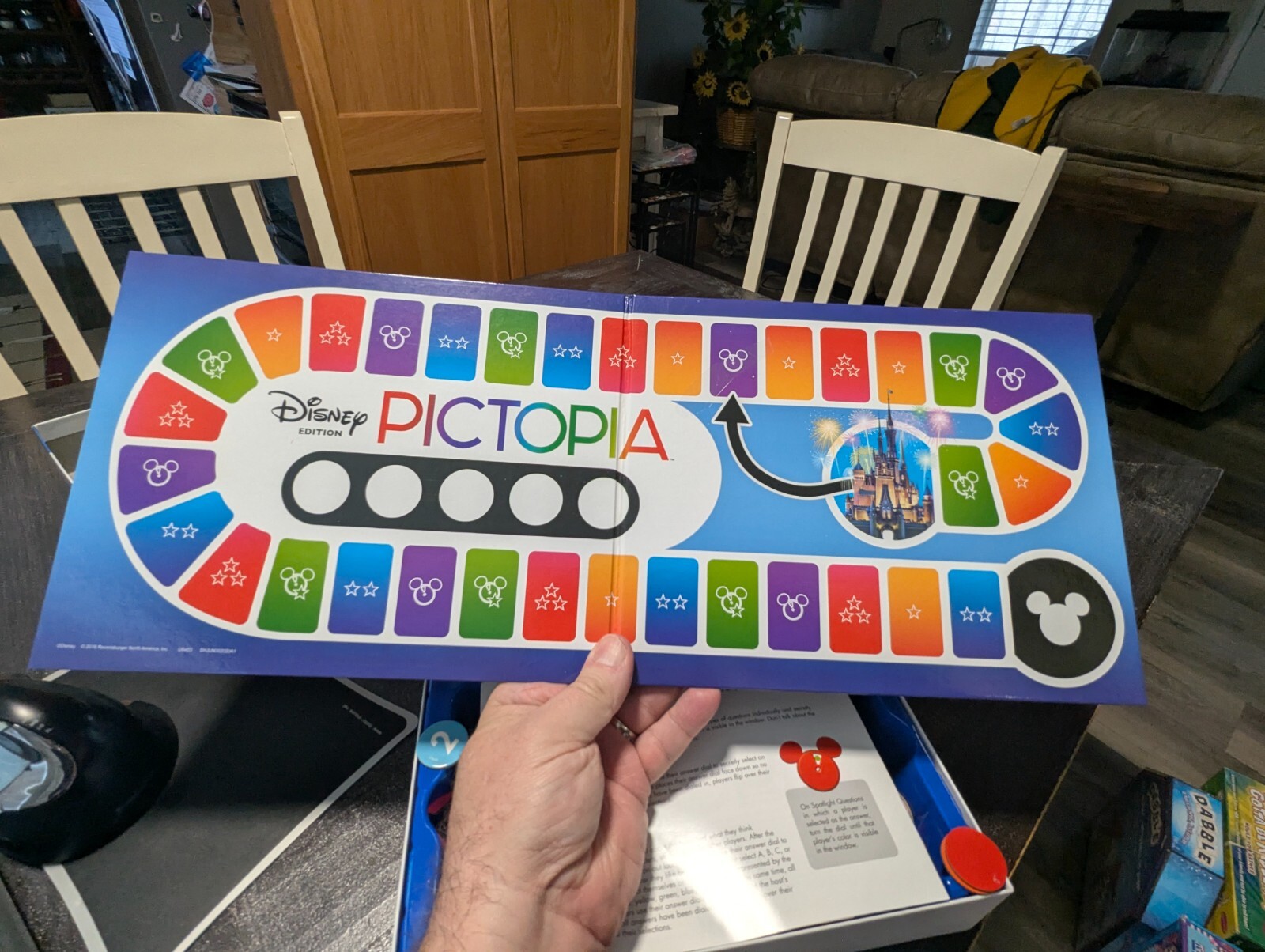 PICTOPIA DISNEY Edition The Ultimate Picture Board Game 100% COMPLETE 2019