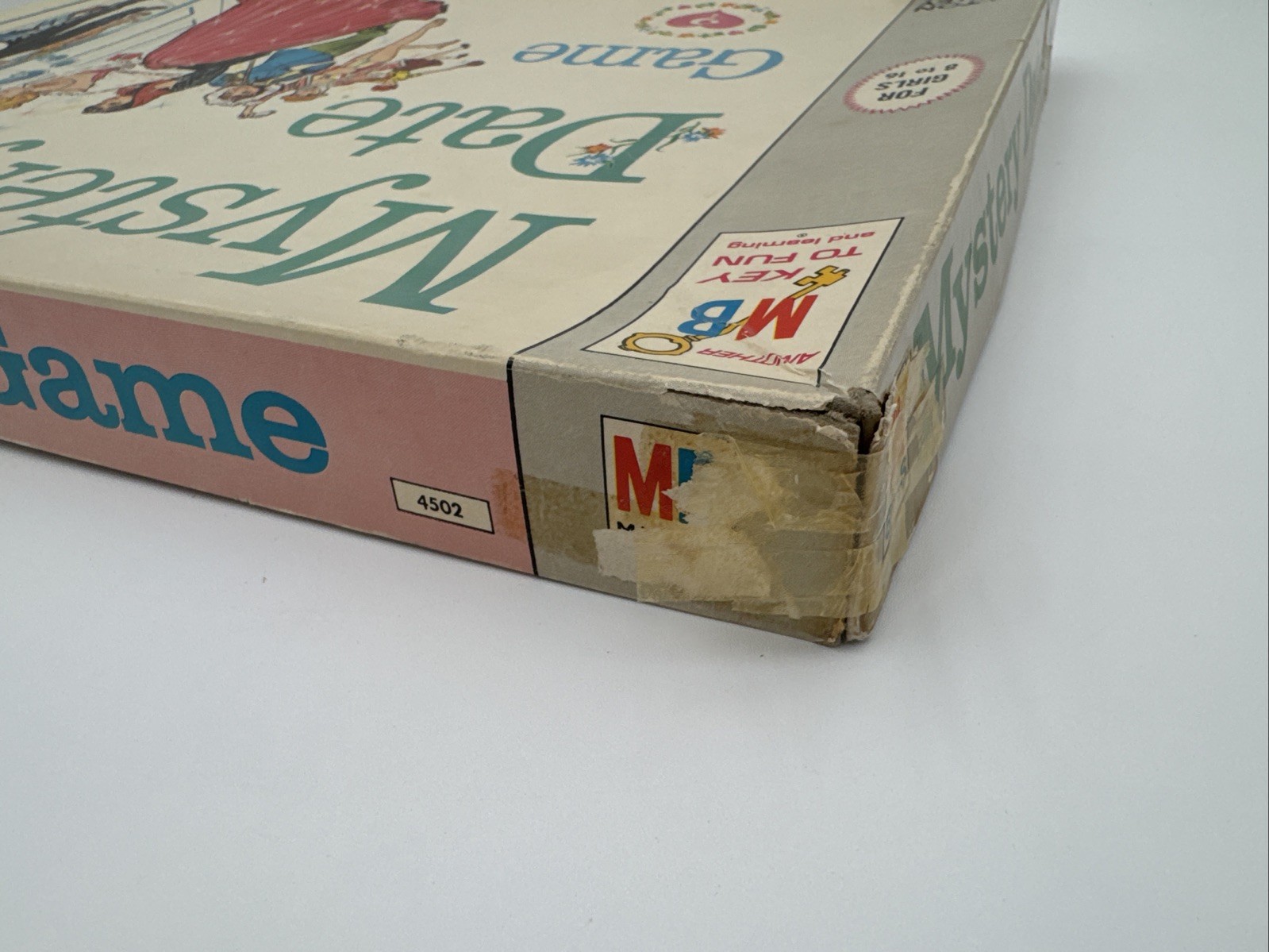 Milton Bradley 1965 Boardgame Mystery Date Game 4502 Complete Box Damage