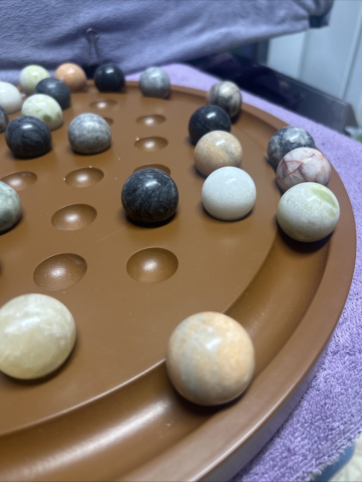 Vtg Semiprecious Stone Marble Solitaire Game 36 1” Stone Marbles 16” Board
