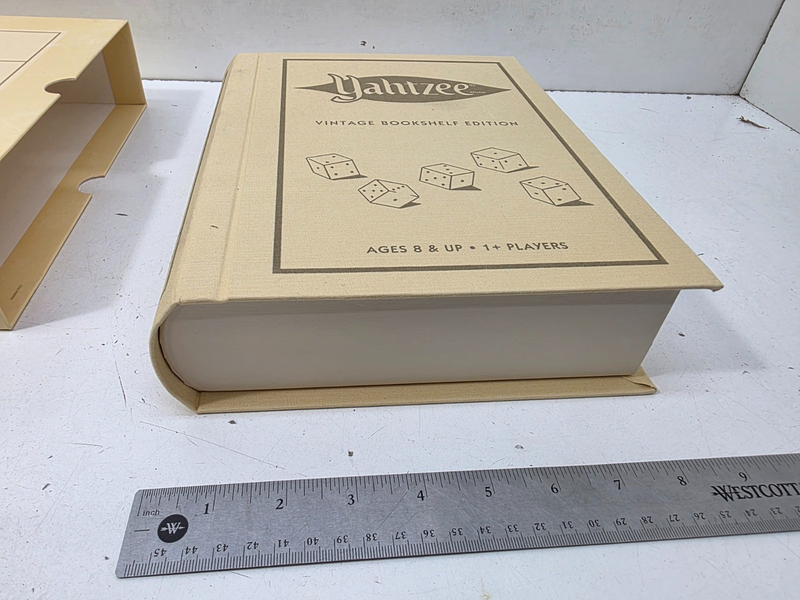 YAHTZEE Vintage Bookshelf Edition Company Deluxe Dice Game
