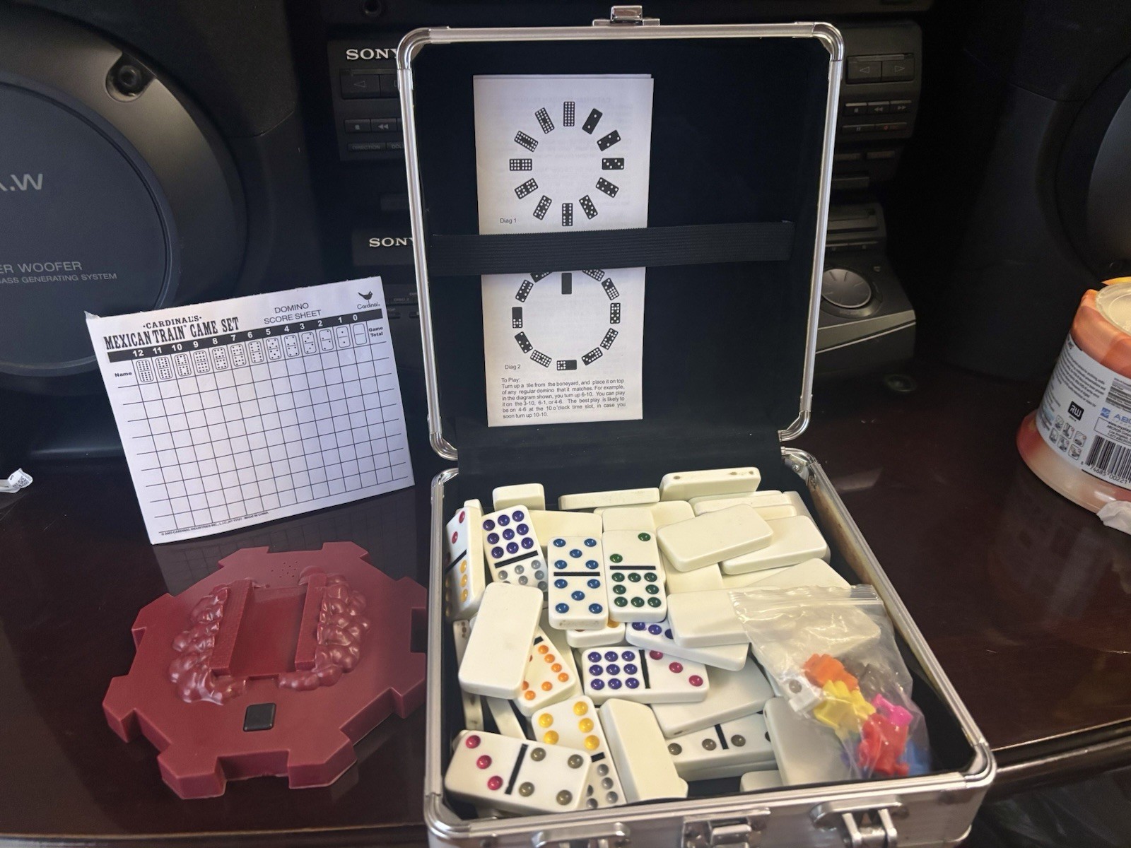 Cardinal Mexican Train Domino Game Metal Case Score Sheet Ages 8+ 2+P