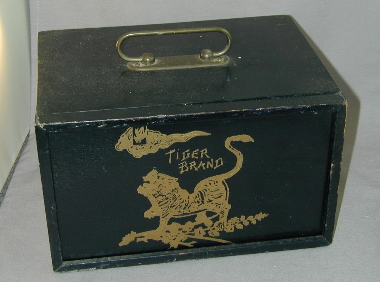 1920’s Bamboo Domestic Cow Bone Mahjong Set 148 Tiles Stick Discs Dice Jar Trays