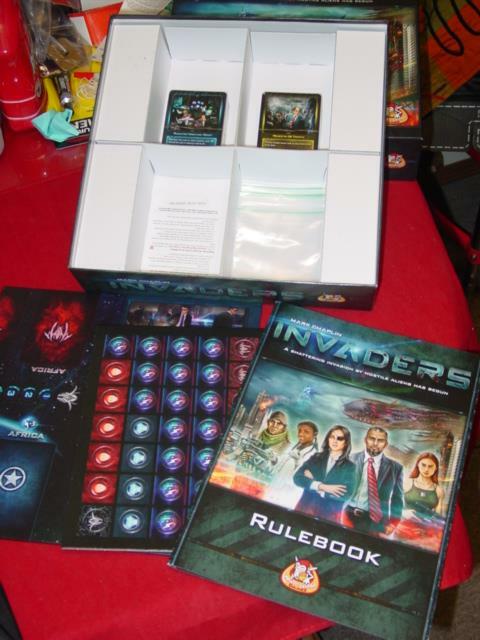 White Goblin Games 2013 : Invaders – Shattering Invasion by Hostile Aliens (UNP)