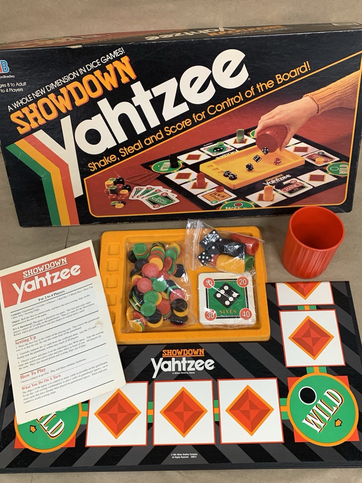 Vintage 1990’s Retro 1991 Yahtzee Showdown Dice Board Game Milton Bradley #4202
