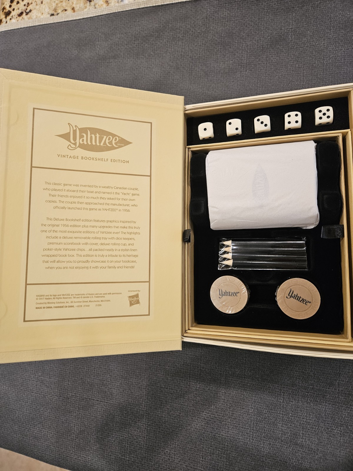 Yahtzee Vintage Bookshelf Edition WS Game Company New Open Box Complete Premium