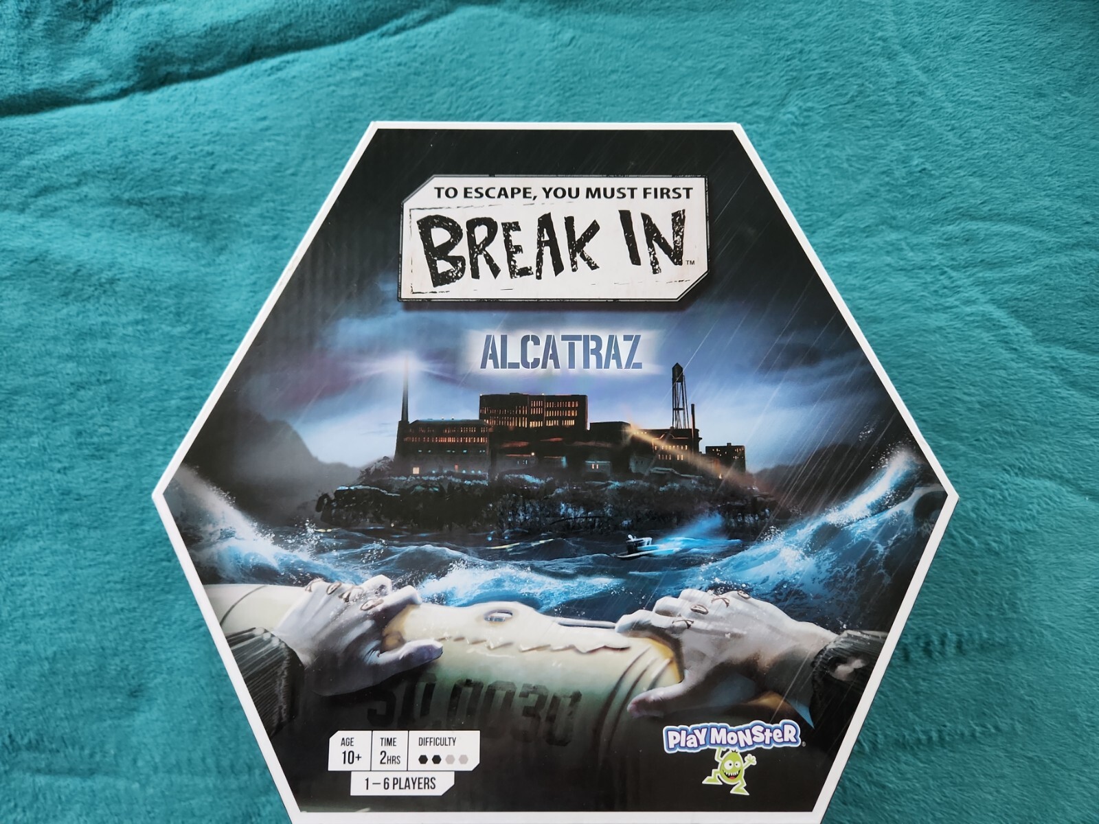 Brand new! Play monster Break In Alcatraz Escape Game 1-6 players 10+