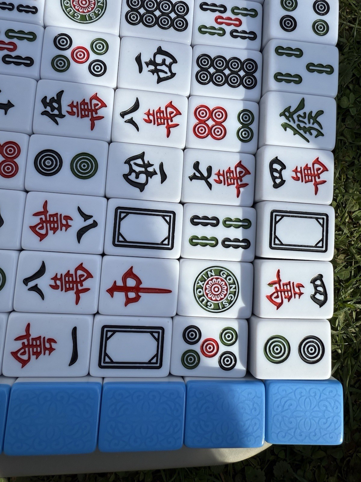 Mah Jong Tile Set Contemporary White Tiles BlueComplete Game 136 pieces ivory