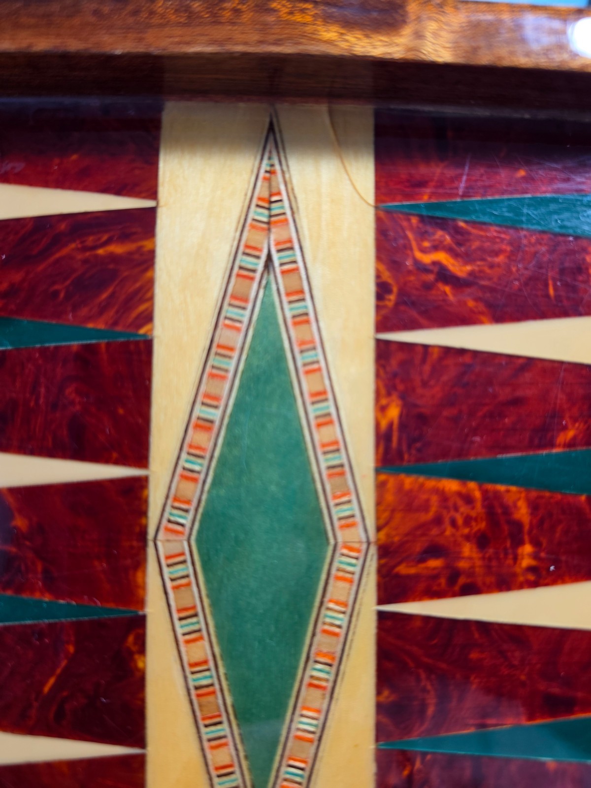 Beautiful Backgammon – Marquetry Hinged Case Wood Inlays No pieces