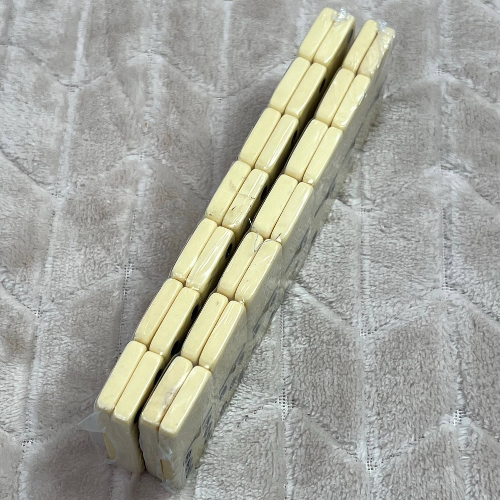 NOS Dominoes 28 Piece Single Sided Table Game Set