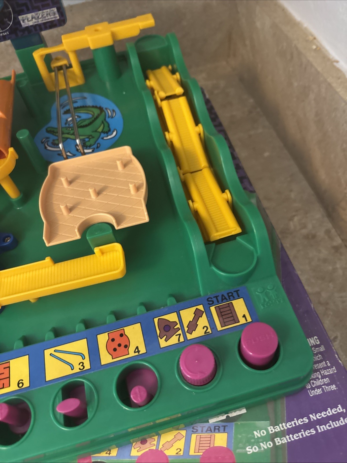VINTAGE 1991 – Snafu Tomy Screwball Scramble Run Game One Marble Only