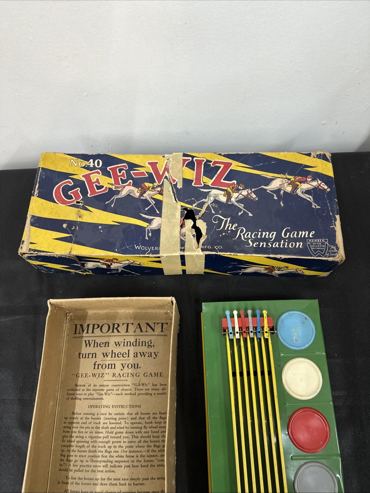Vintage Gee-Wiz No.40 Racing Game Tin Litho Simulator Wolverine Horse Race Box