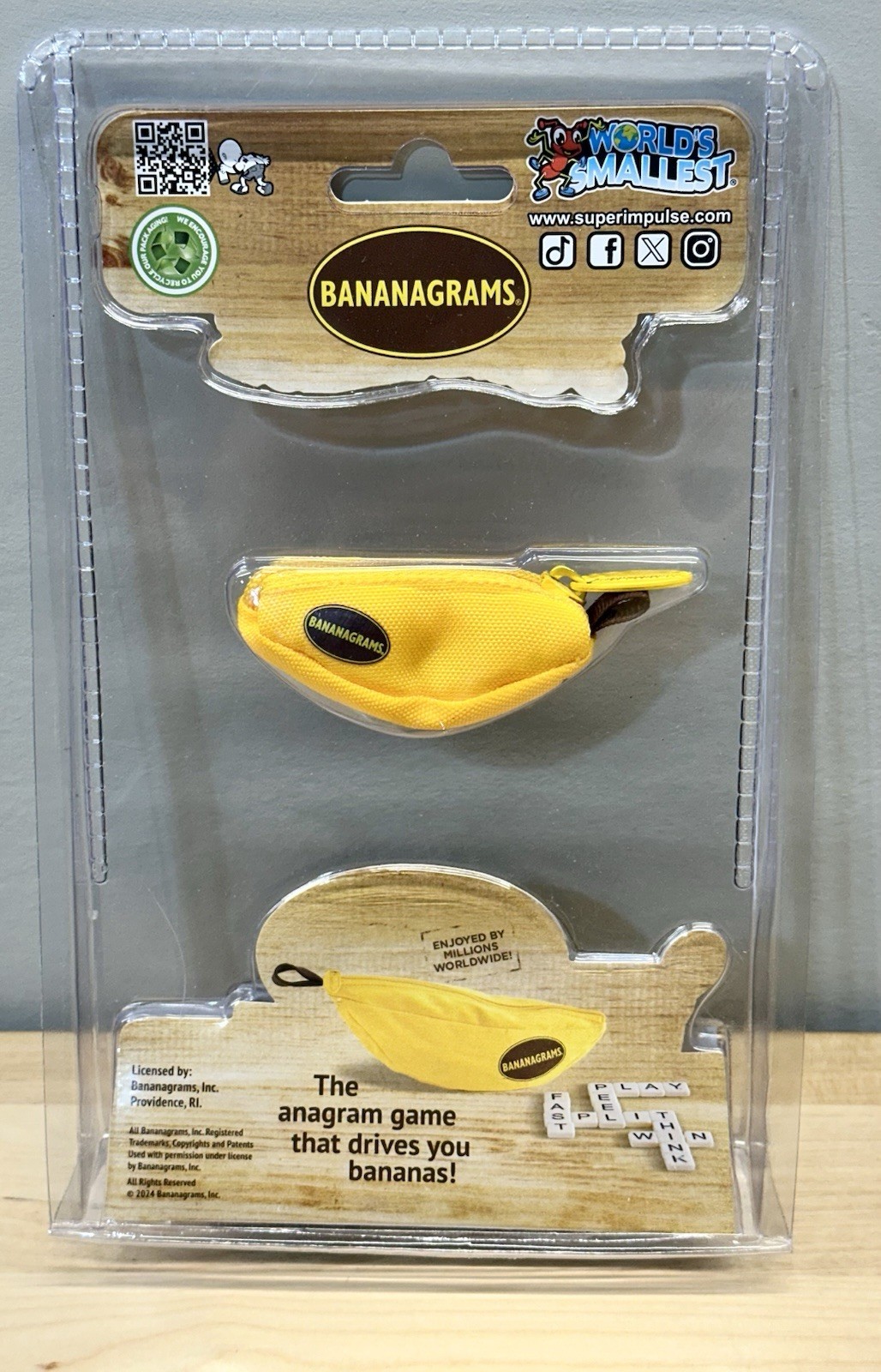 World’s Smallest Bananagrams Anagram Game Tiles 8+ NEW SEALED