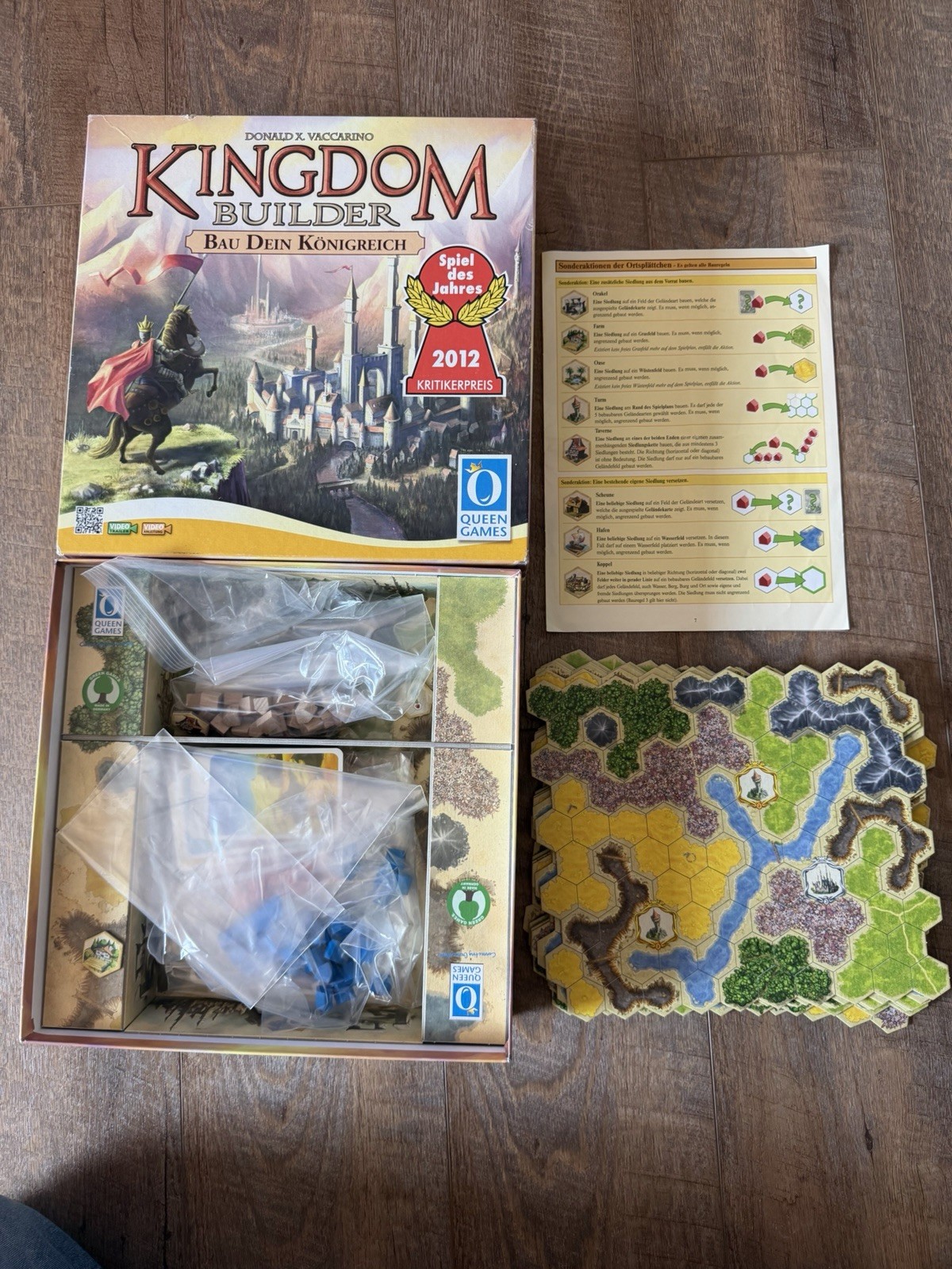 Queen Games: Kingdom Builder: Complete Board Game
