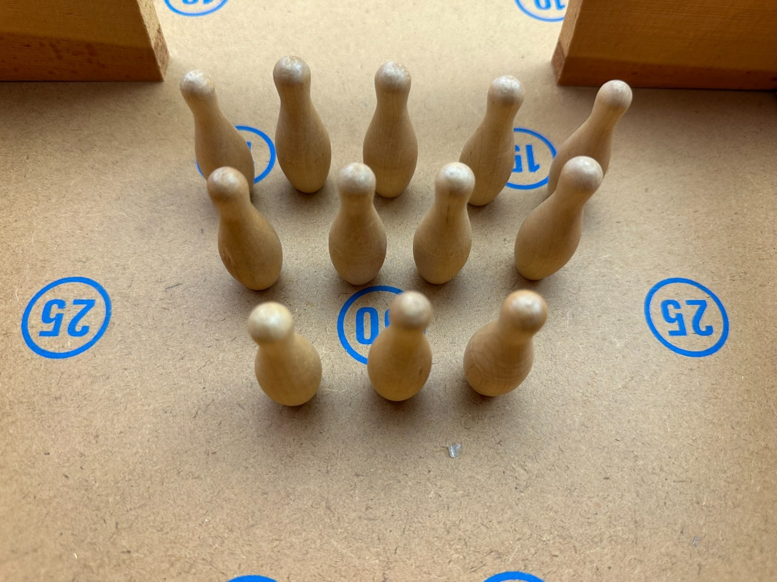 Vintage Carrom Skittles Game Skittle Bowl Game Complete in Good Cond FREE SHIP