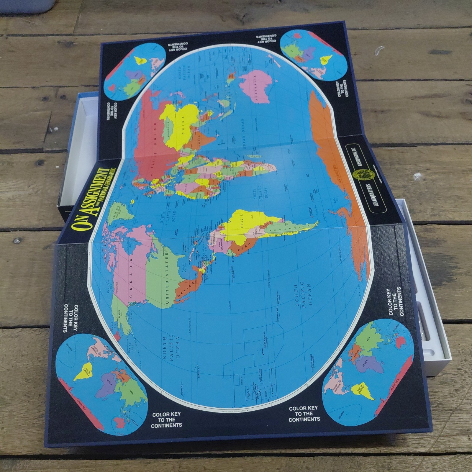 VINTAGE 1990 ON ASSIGNMENT WITH NATIONAL GEOGRAPHIC BOARD GAME! New w open box!