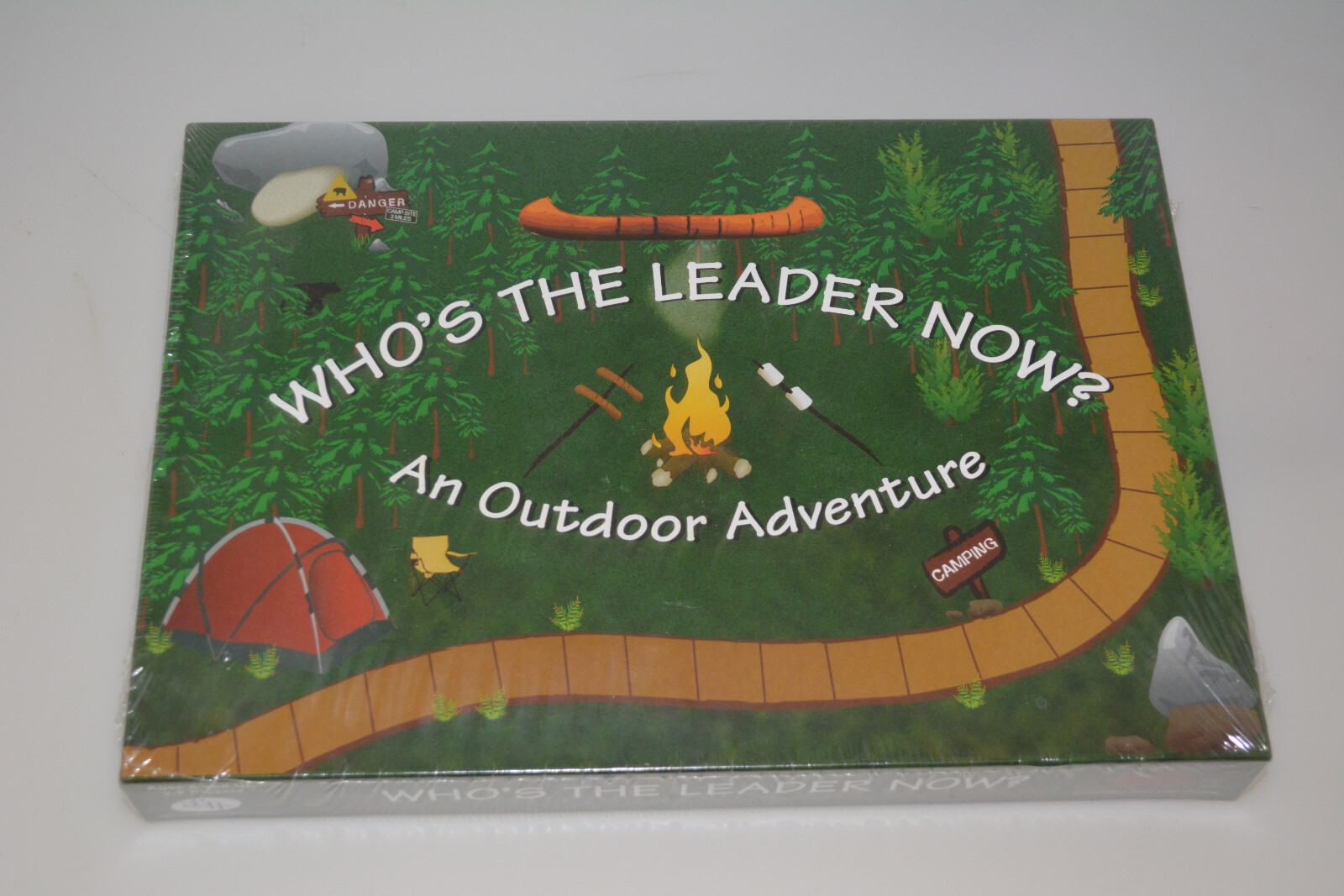 WHO’S THE LEADER NOW AN OUTDOOR ADVENTURE GAME AGES 6 & UP 2 to 8 PLAYERS SEALED