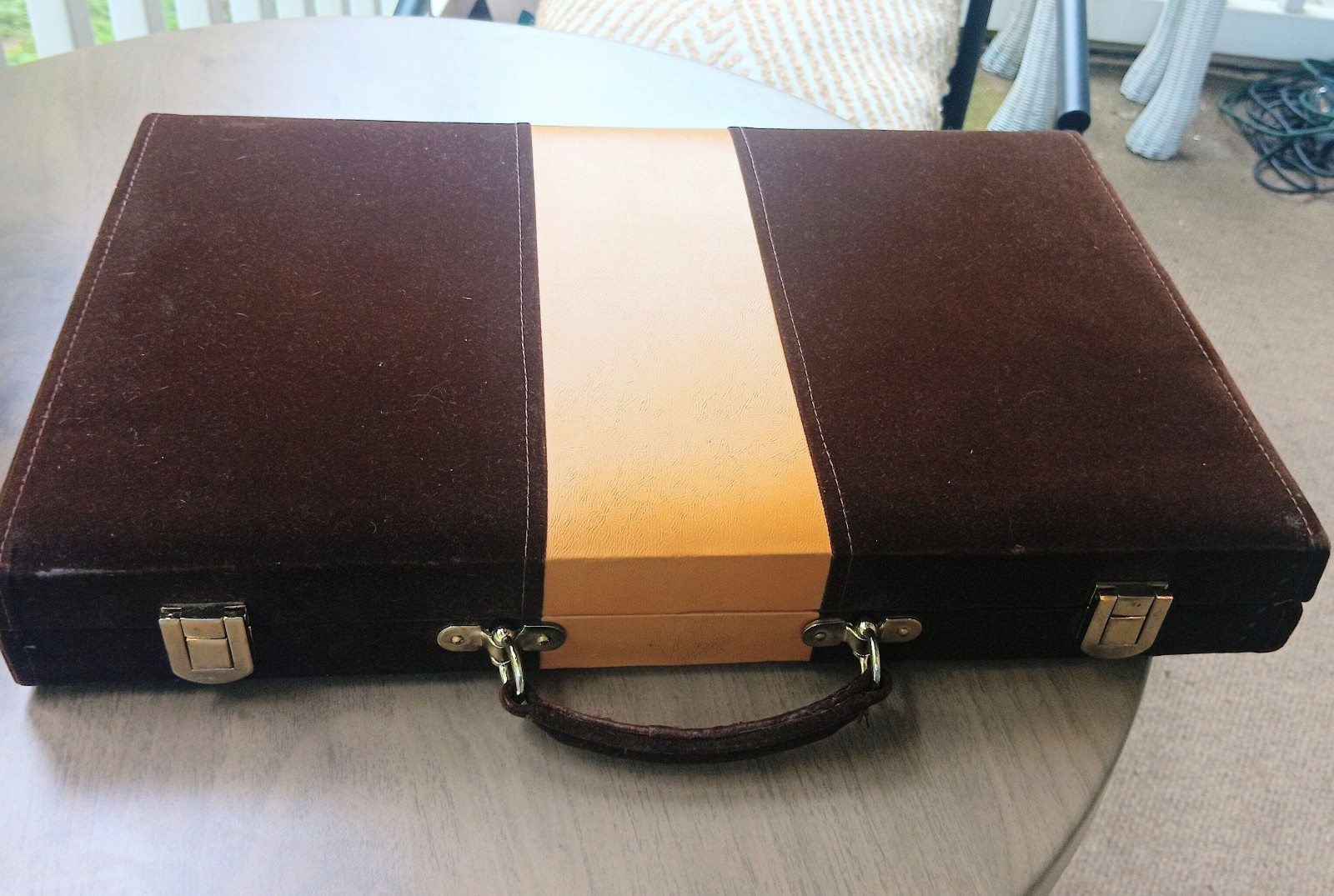 Vintage Aries Beverly Hills Chocolate 17in Travel Backgammon Set Super Cute!