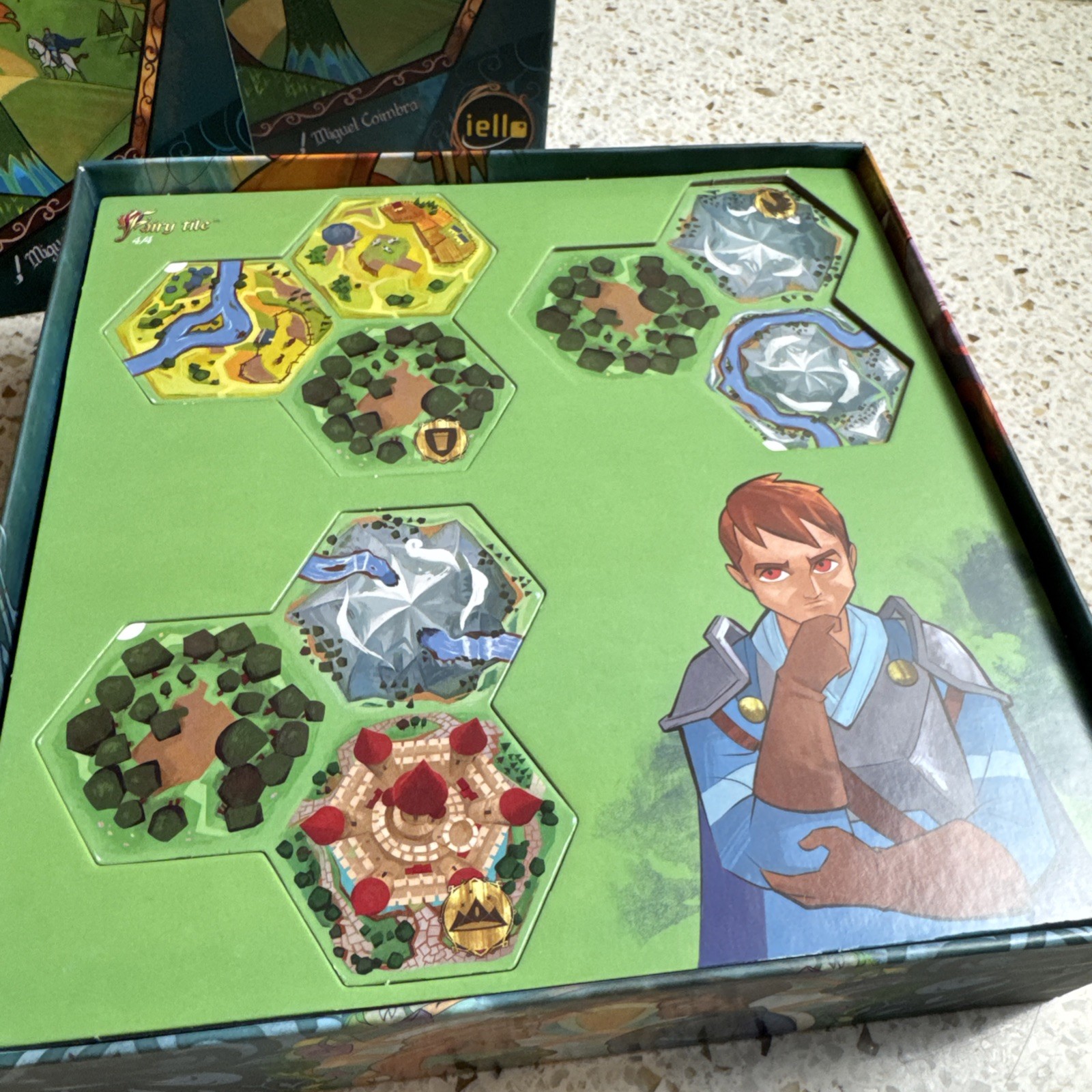 Fairy Tile Board Game Fantasy Strategy Storytelling 2-4 player ages 8+ Iello